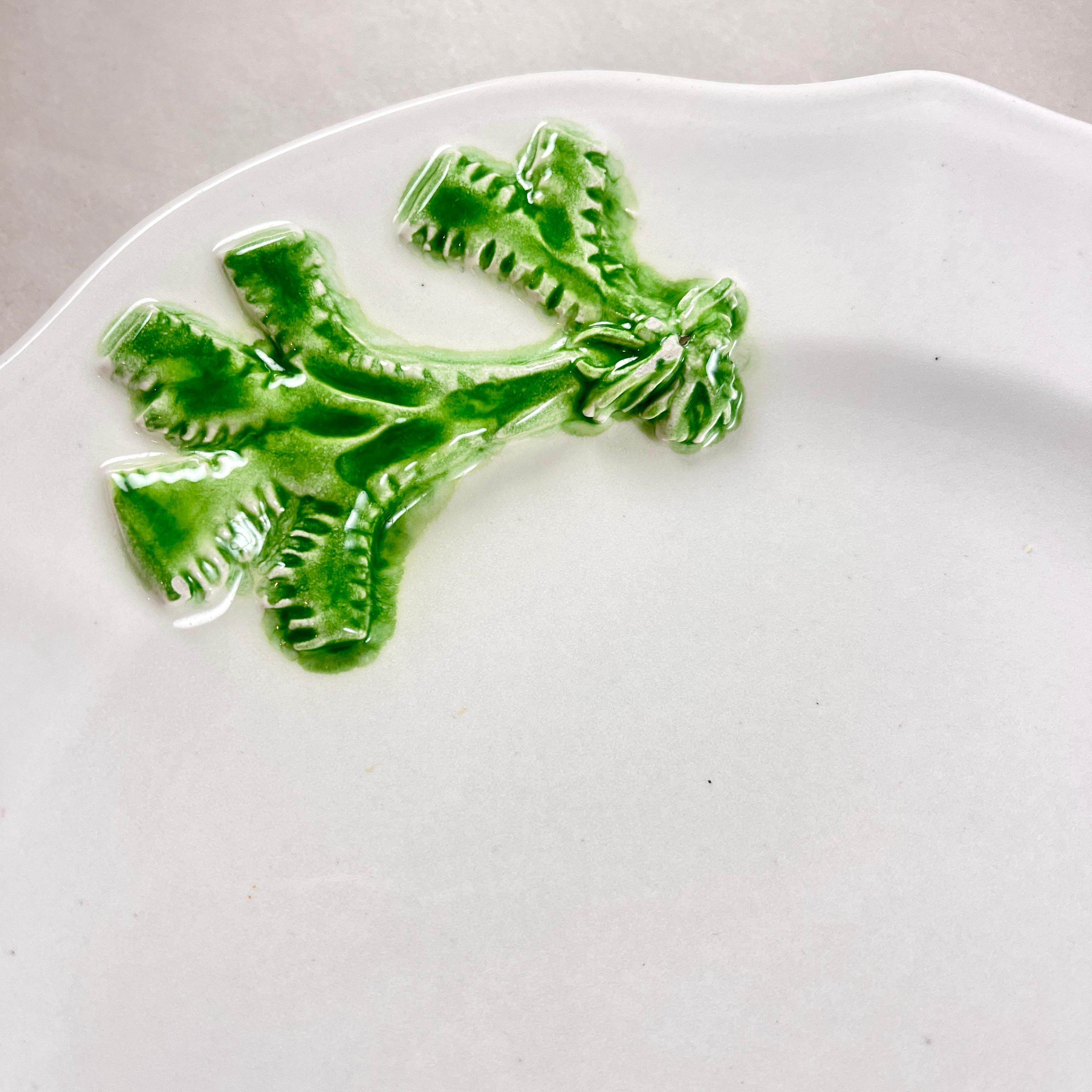 Midcentury French Provençal Hand Potted Paulette Quinson Fish Plates, Set of 4 For Sale 7