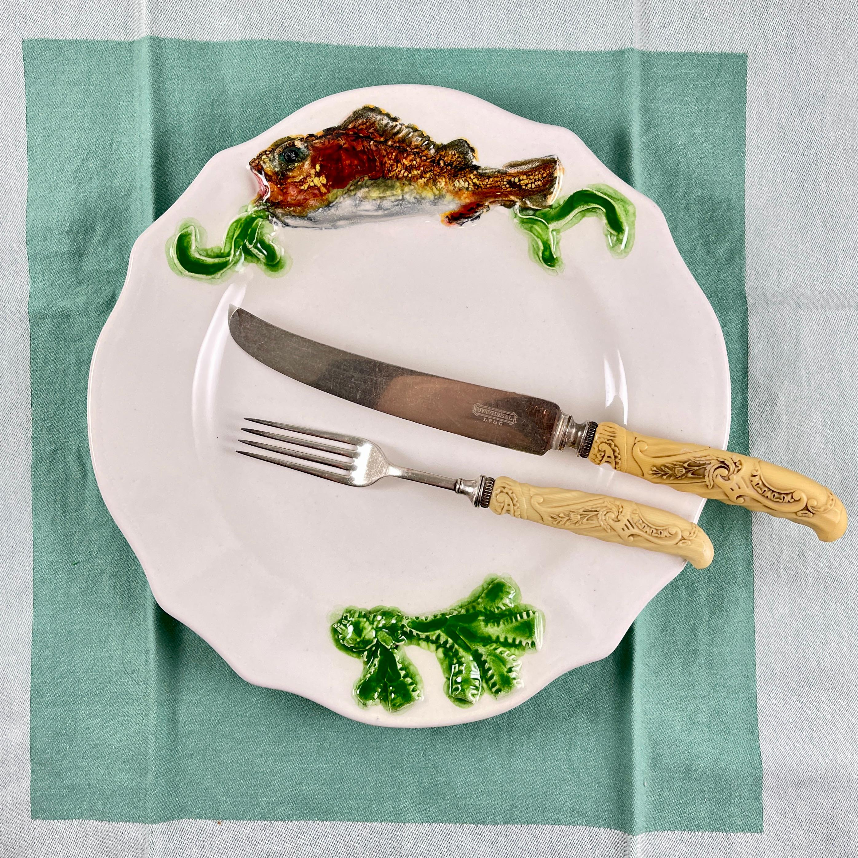 Glazed Midcentury French Provençal Hand Potted Paulette Quinson Fish Plates, Set of 4 For Sale