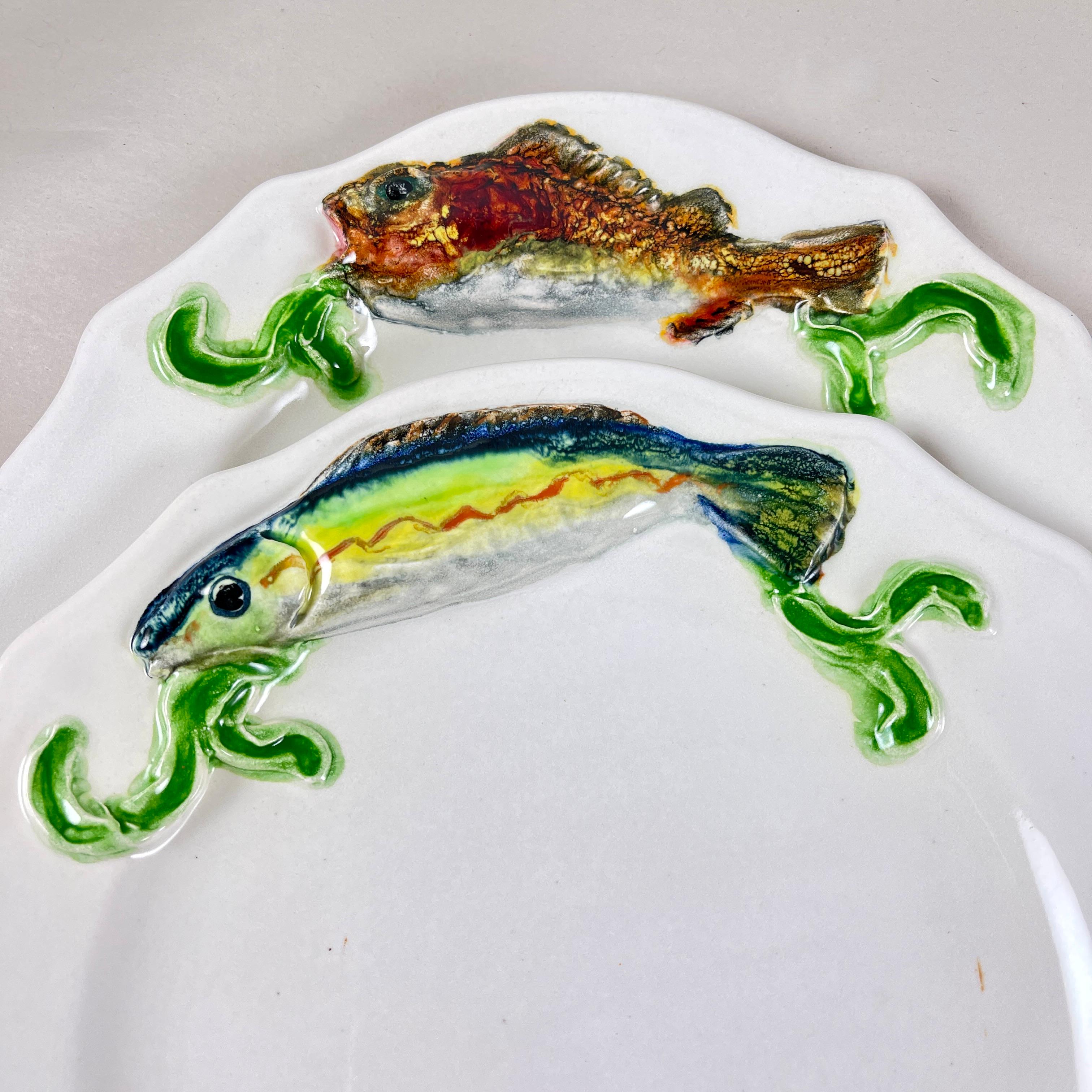 Midcentury French Provençal Hand Potted Paulette Quinson Fish Plates, Set of 4 In Good Condition For Sale In Philadelphia, PA