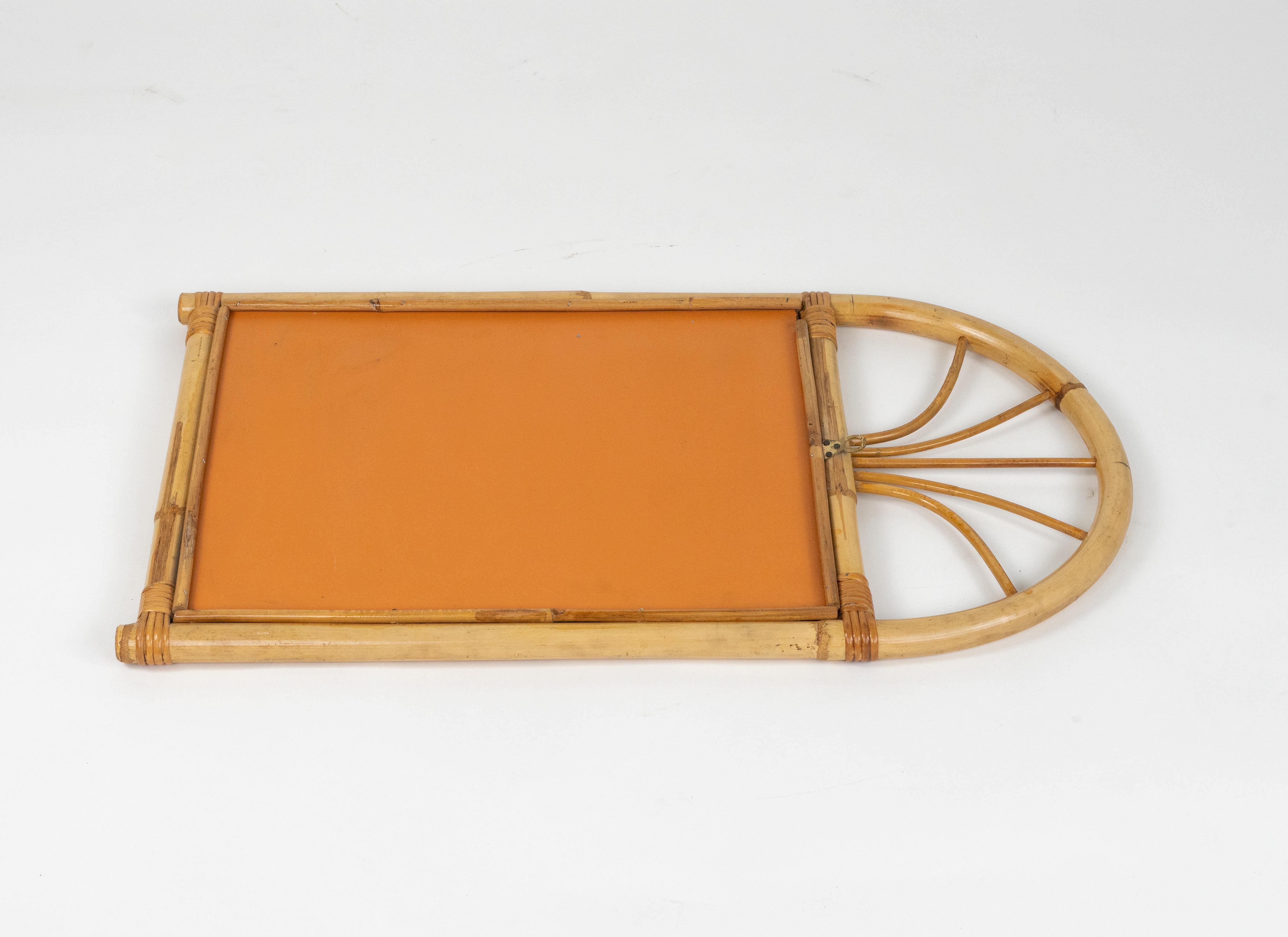 Miroir arqué en bambou et rotin de la Riviera française du milieu du siècle, Italie, années 1970 en vente 5
