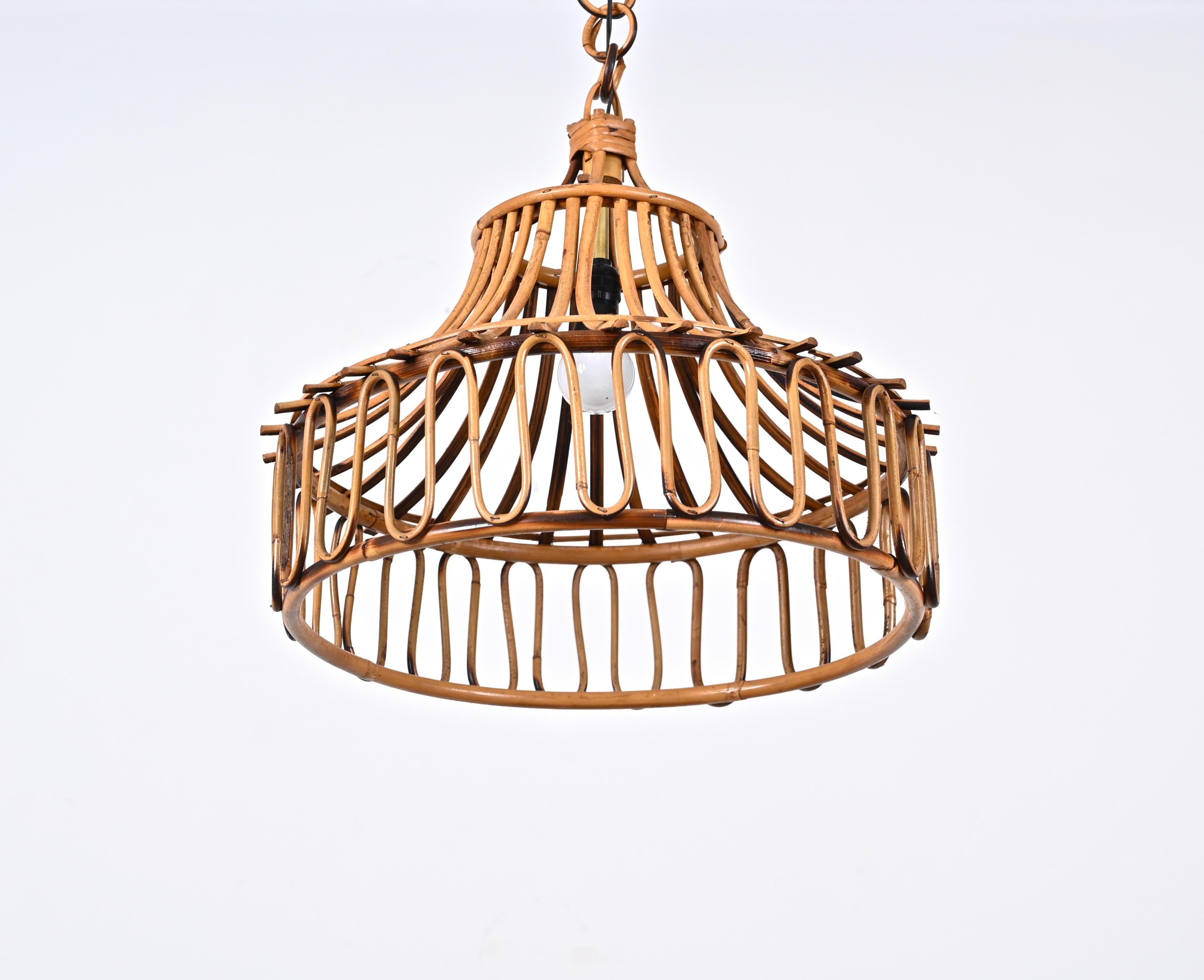 Hand-Crafted Midcentury French Riviera Bambo and Rattan Round Italian Chandelier, 1960s For Sale