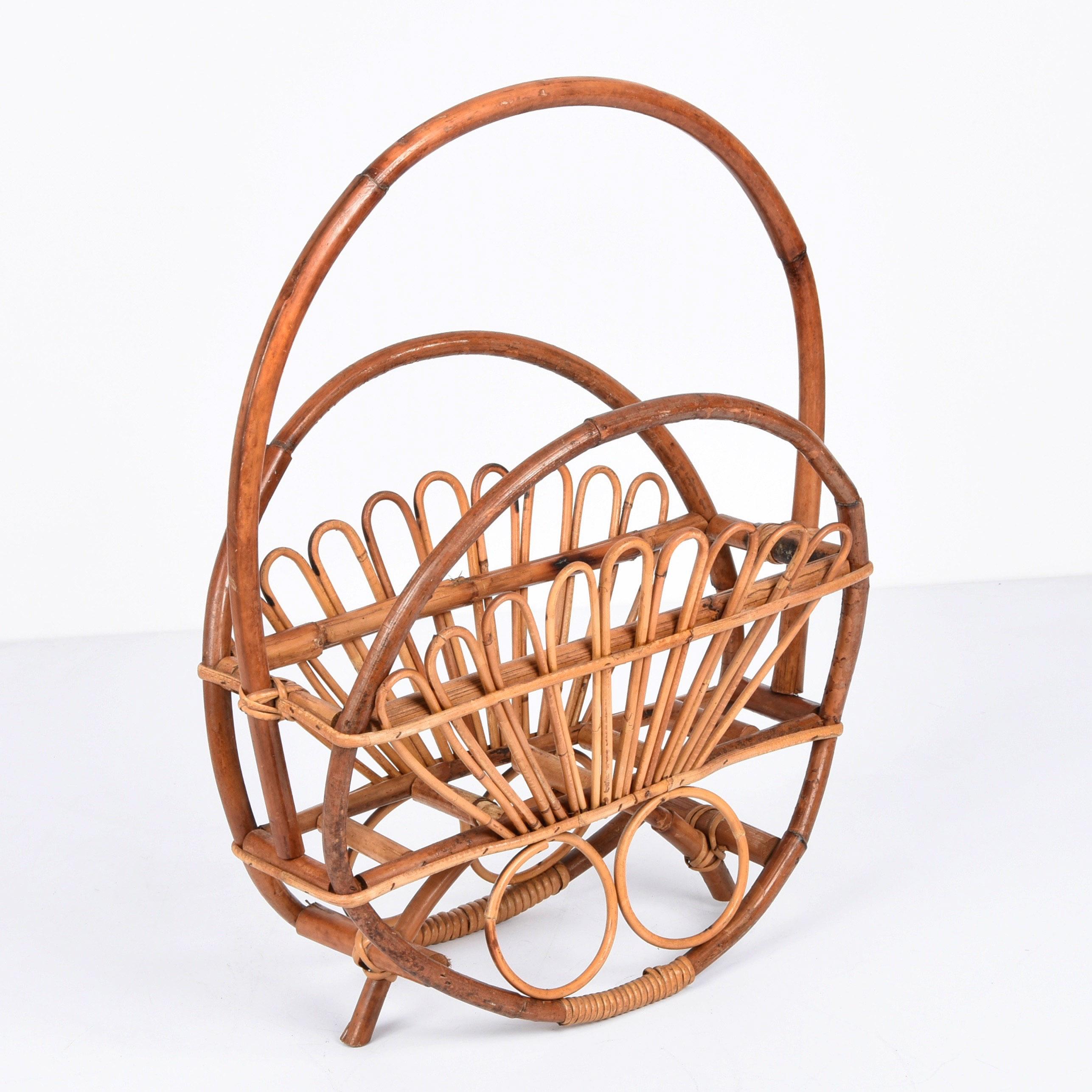 Mid-Century French Riviera Bamboo and Rattan Italian Magazine Rack, 1960s For Sale 5