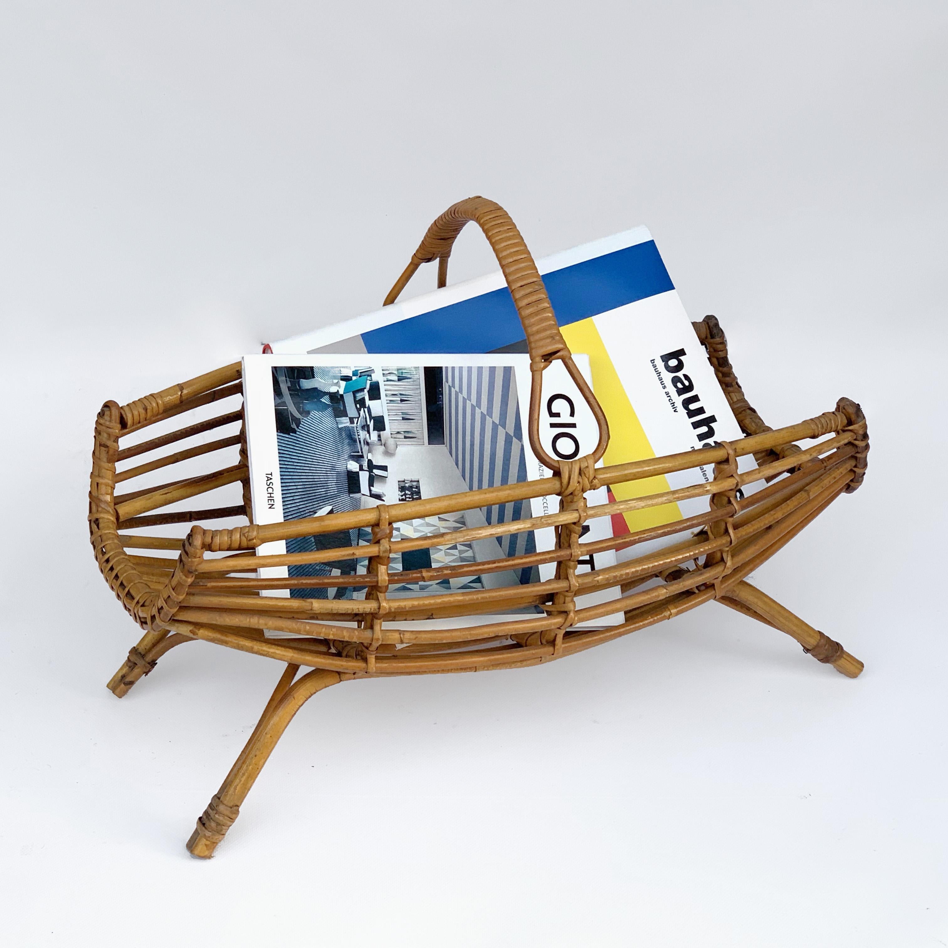 Midcentury French Riviera Bamboo and Rattan Italian Magazine Rack, 1960s For Sale 3