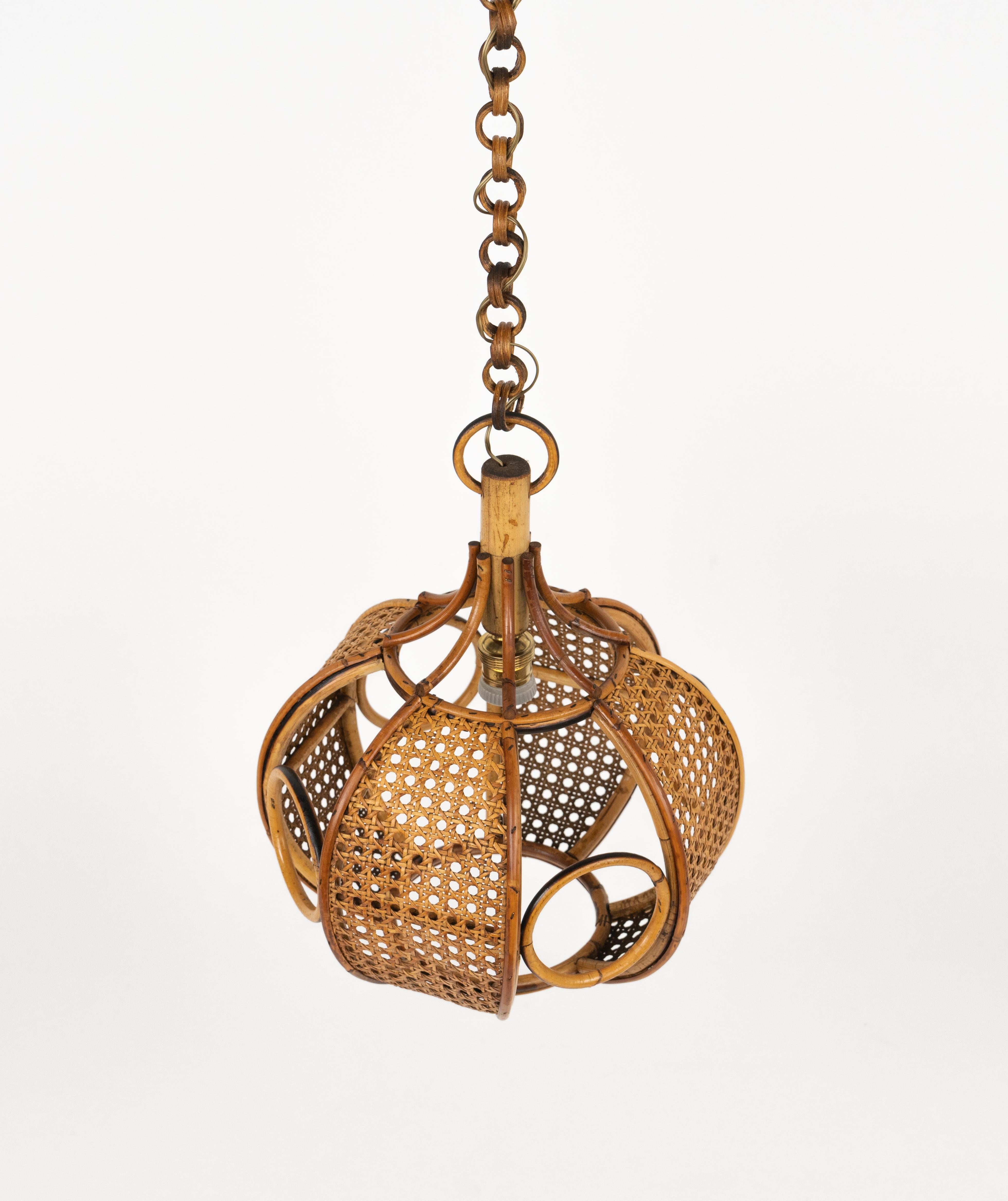 Midcentury French Riviera Chandelier Rattan and Wicker, Italy 1960s For Sale 2