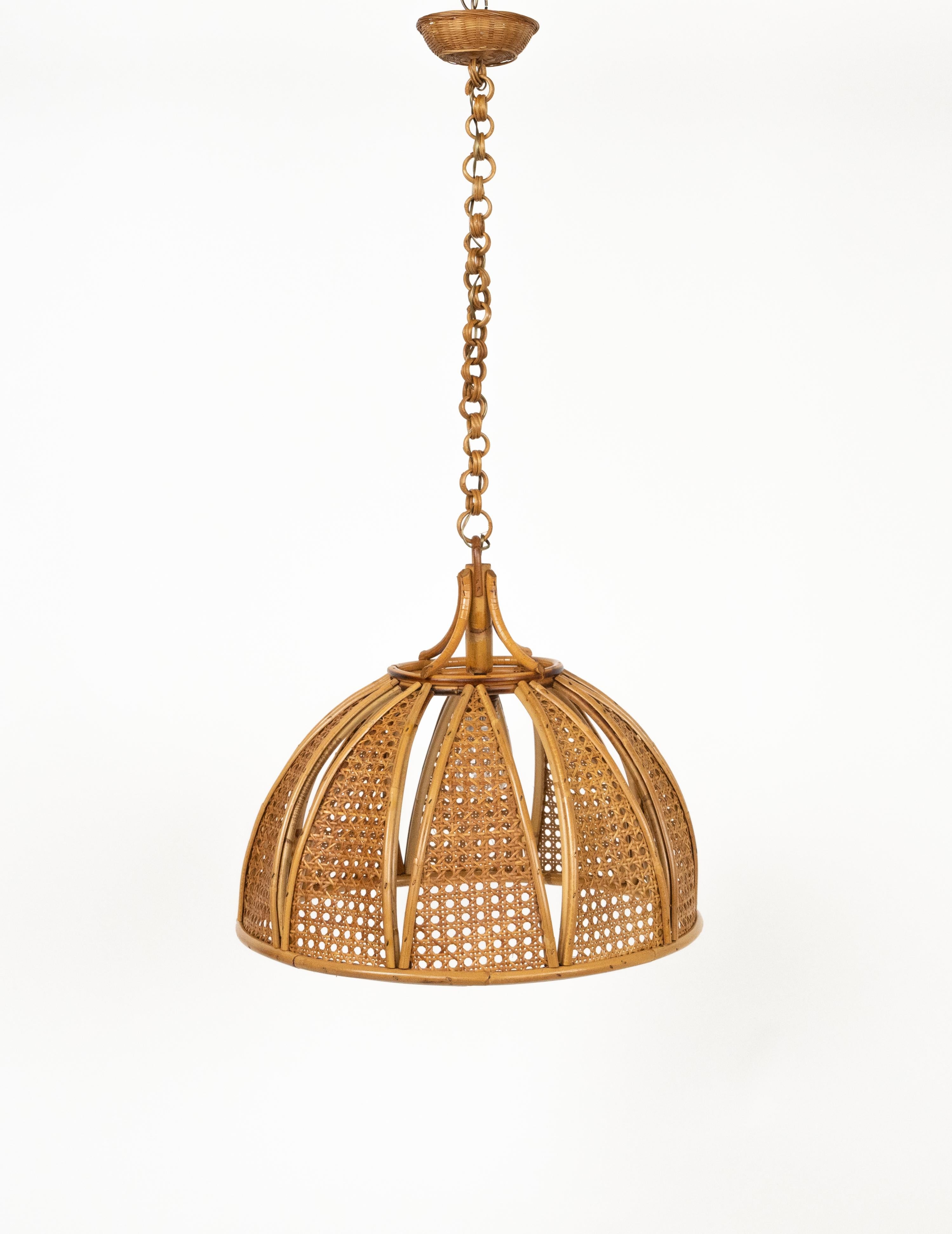 Midcentury French Riviera Chandelier Rattan and Wicker, Italy 1960s For Sale 3