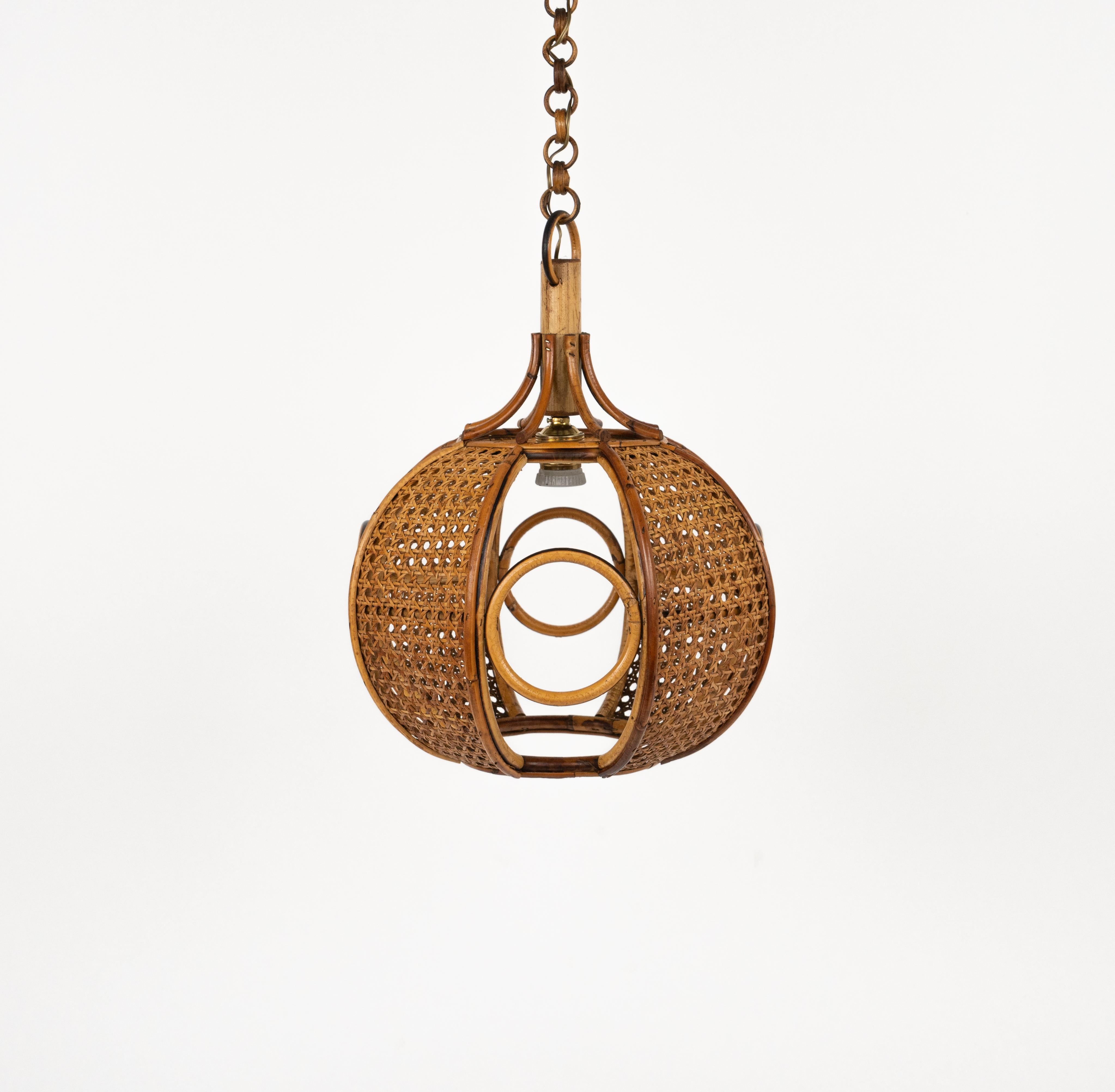 Midcentury French Riviera Chandelier Rattan and Wicker, Italy 1960s For Sale 3