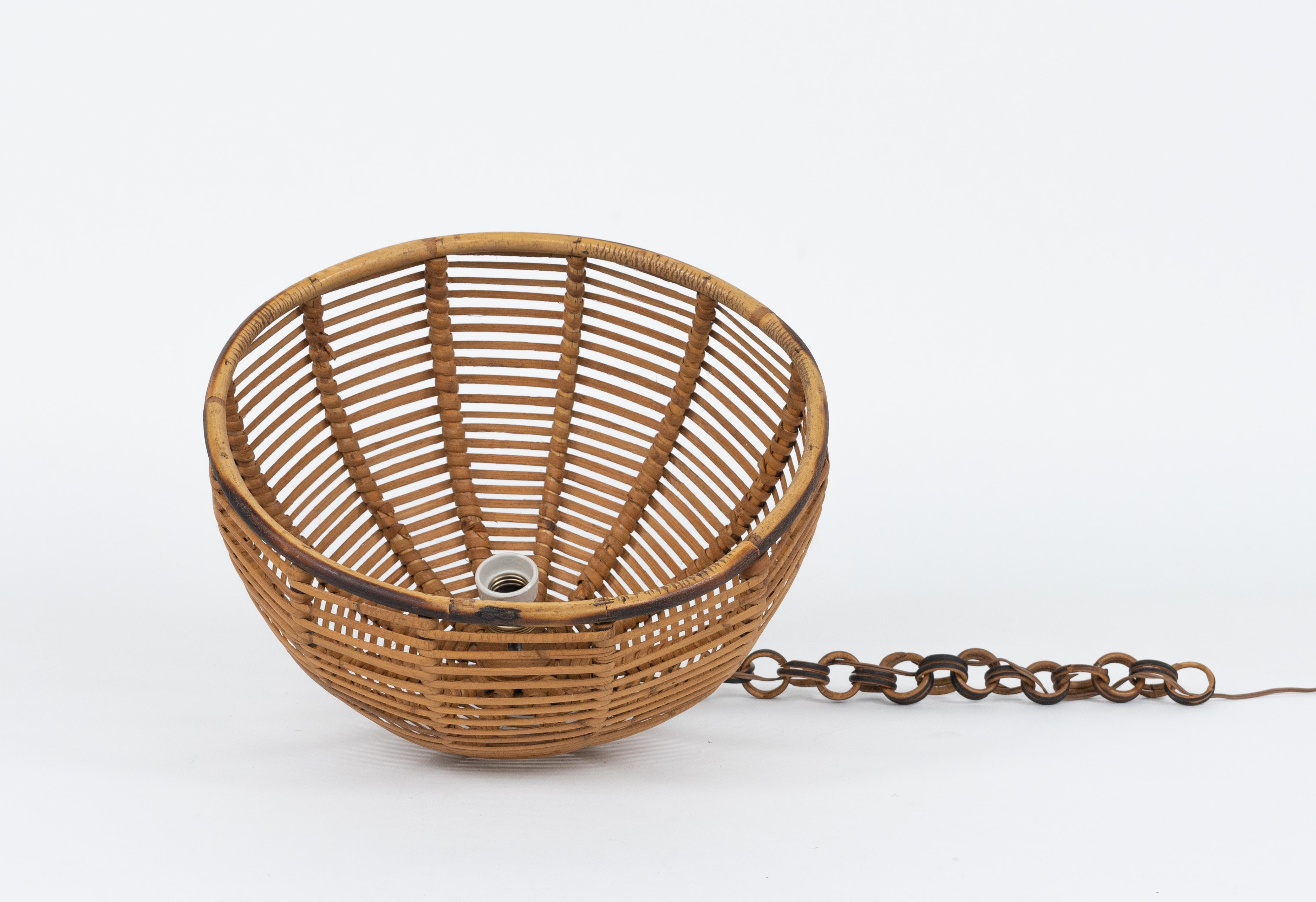Midcentury French Riviera Chandelier Rattan and Wicker, Italy 1960s For Sale 3
