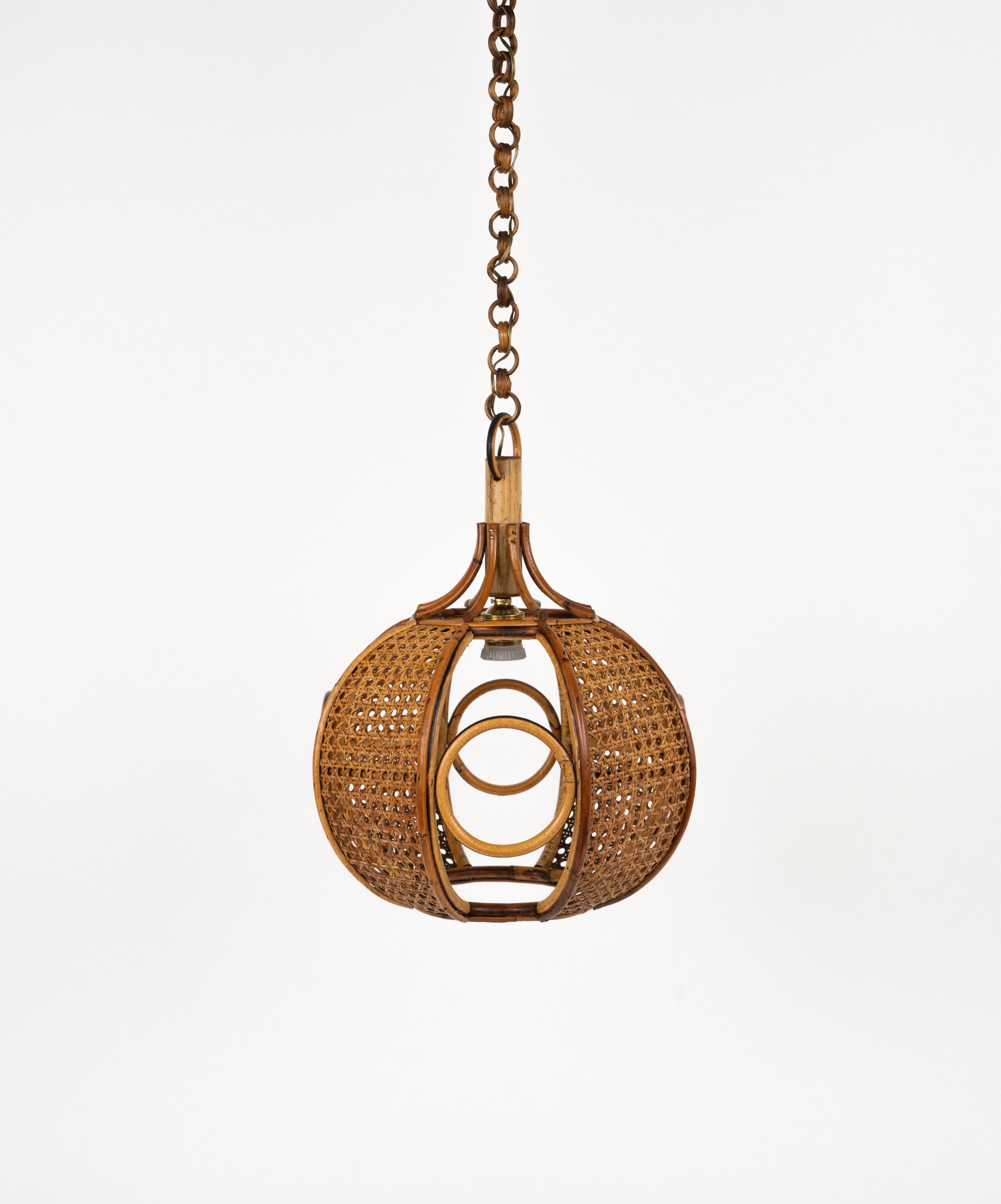 Midcentury French Riviera Chandelier Rattan and Wicker, Italy 1960s For Sale 4