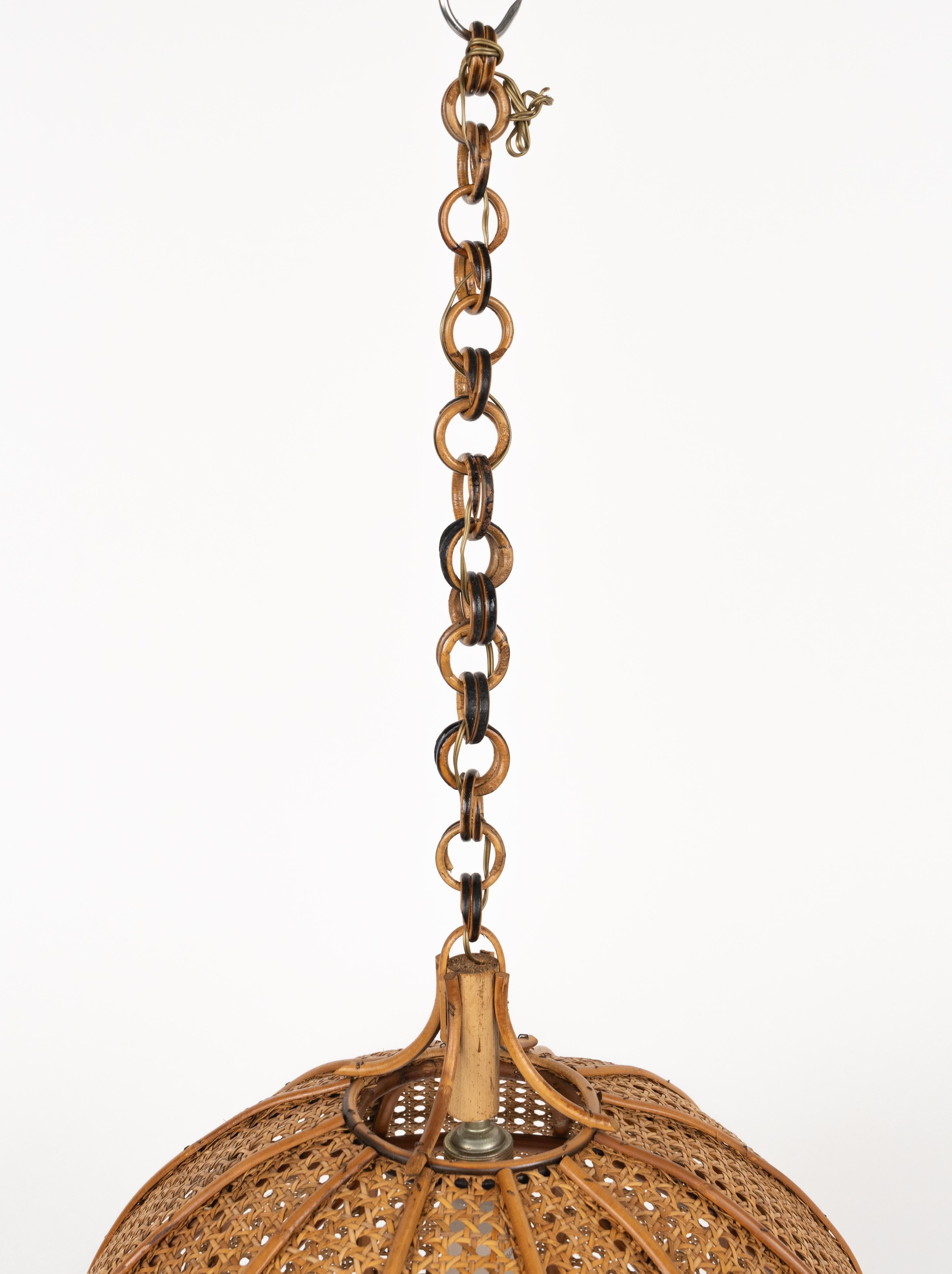 Midcentury French Riviera Chandelier Rattan and Wicker, Italy 1960s For Sale 4