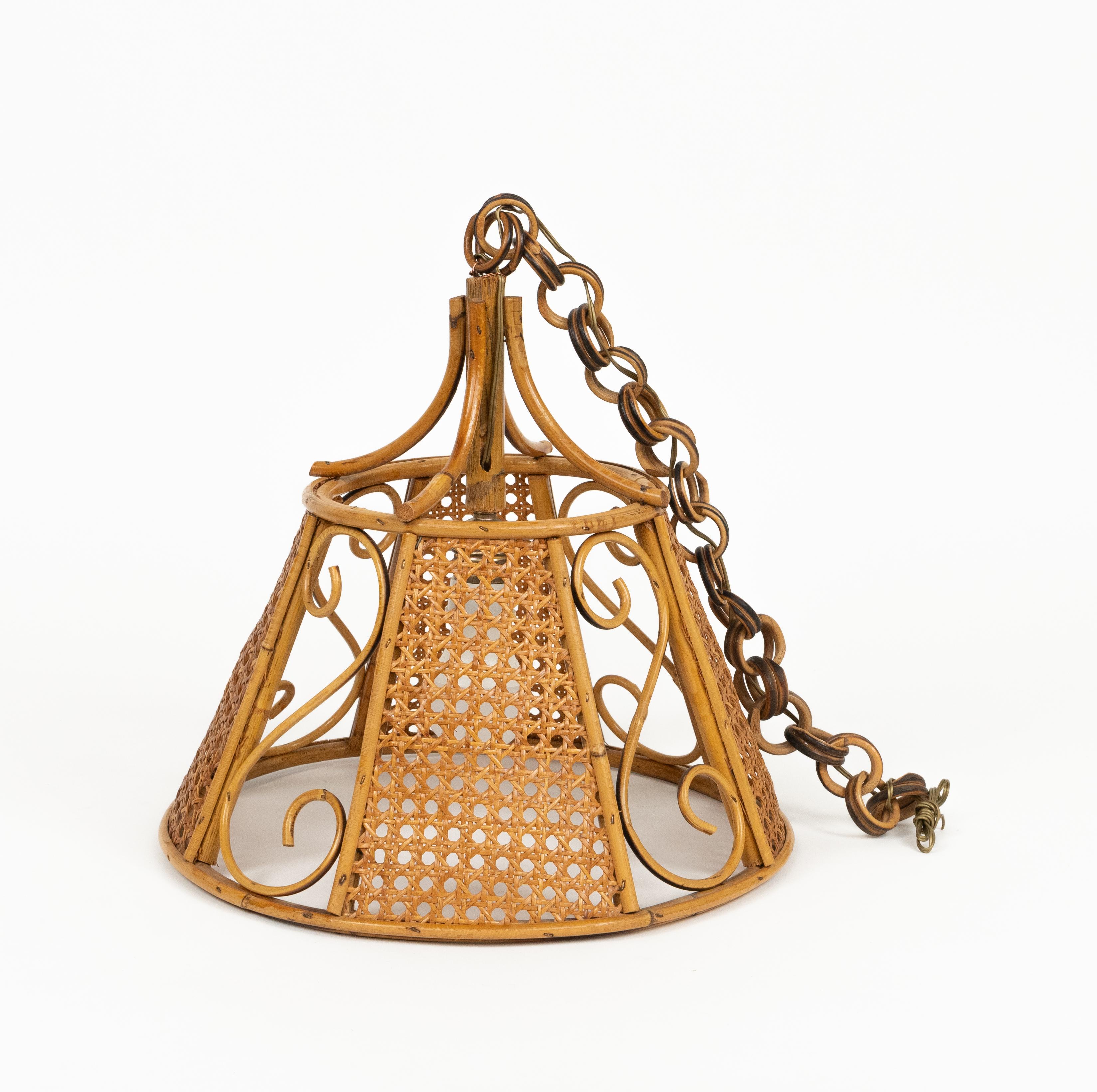 Midcentury French Riviera Chandelier Rattan and Wicker, Italy 1960s For Sale 4