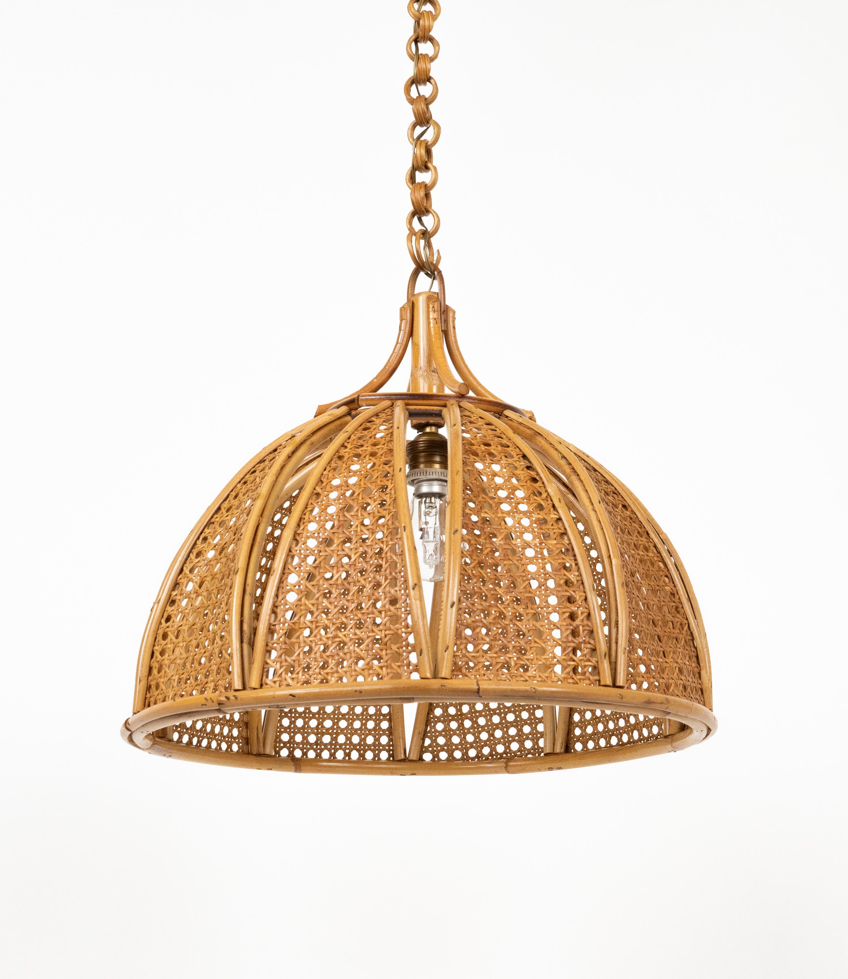 Mid-Century Modern Midcentury French Riviera Chandelier Rattan and Wicker, Italy 1960s For Sale