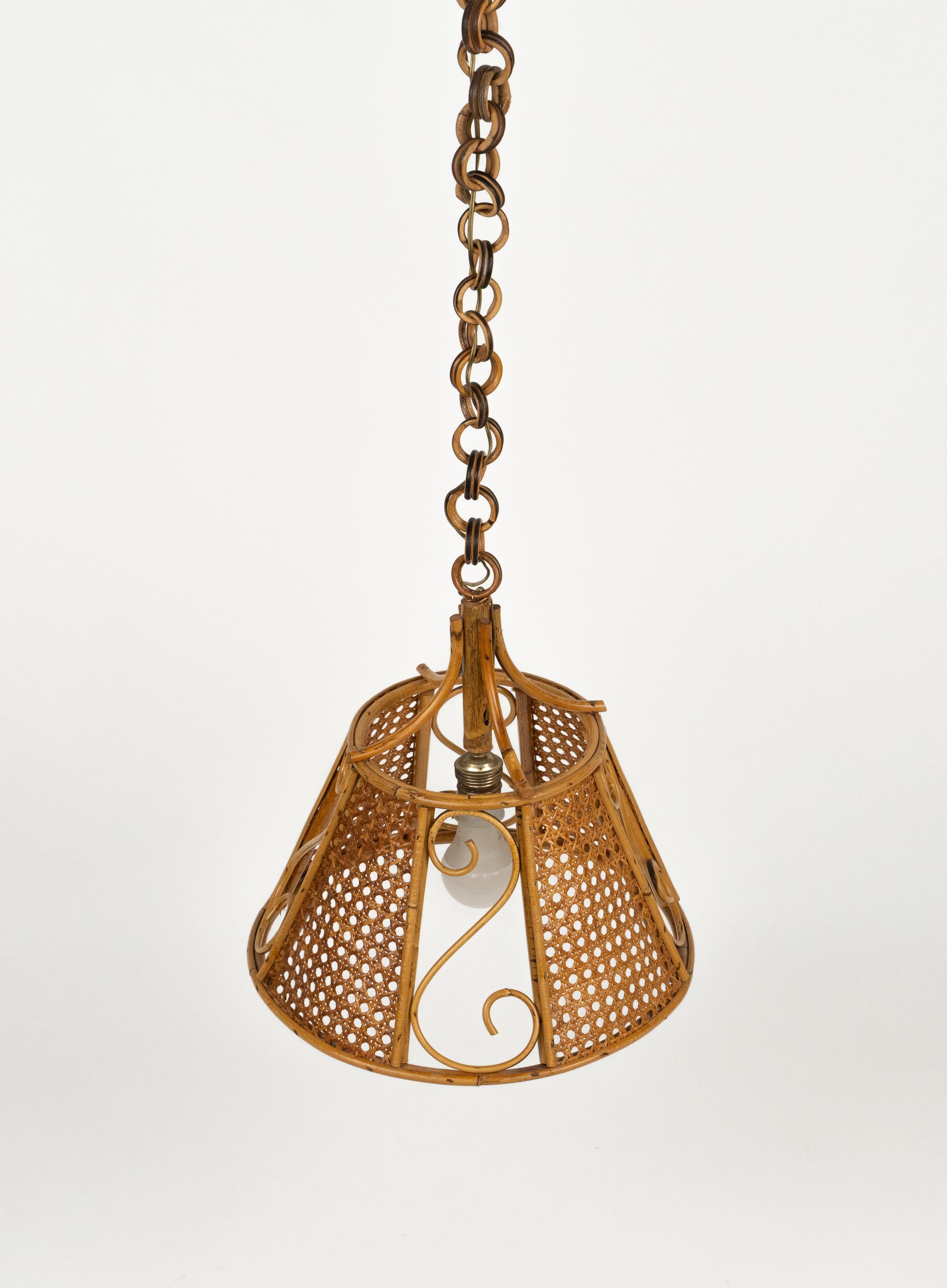 Mid-Century Modern Midcentury French Riviera Chandelier Rattan and Wicker, Italy 1960s For Sale