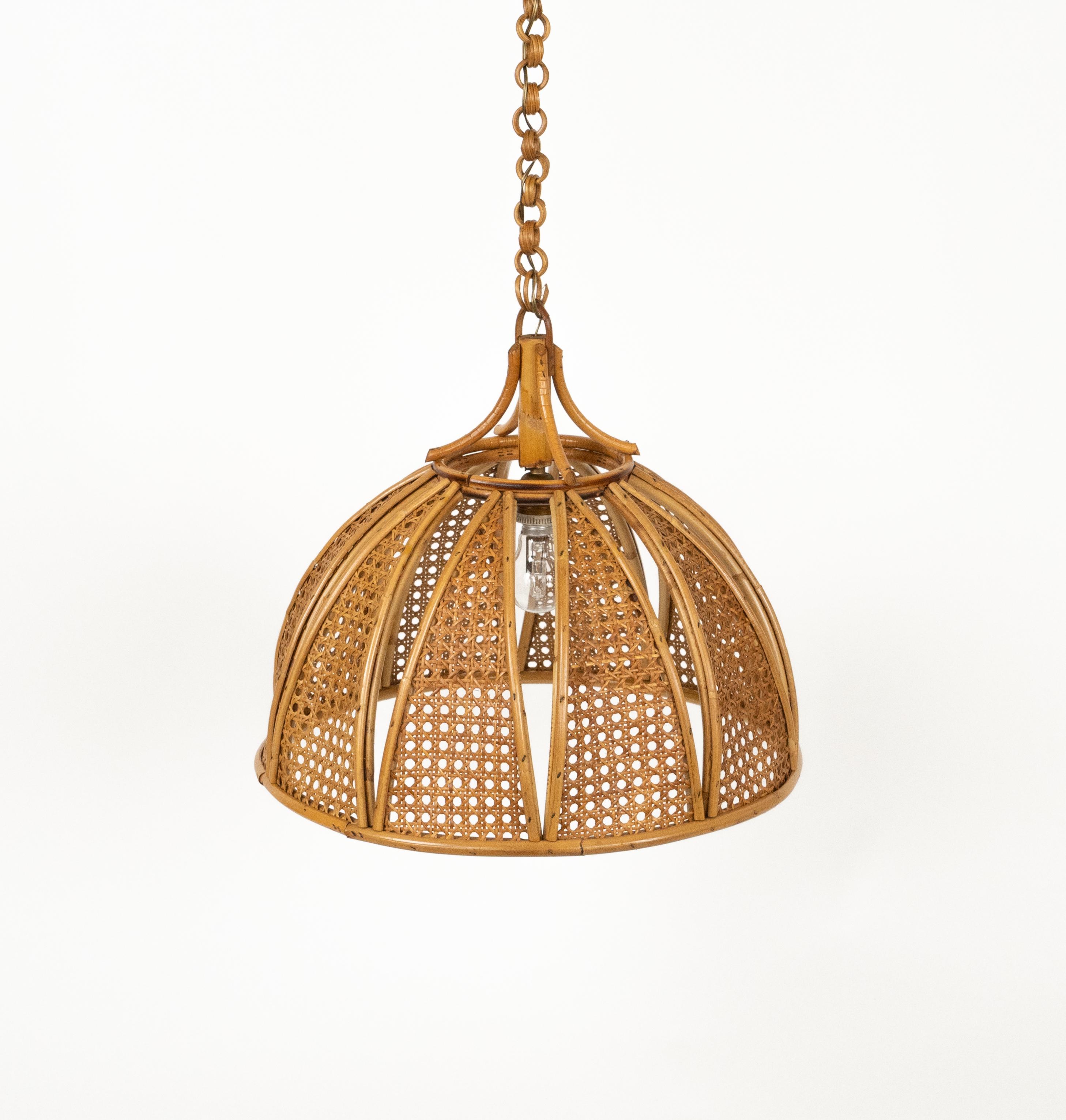 Italian Midcentury French Riviera Chandelier Rattan and Wicker, Italy 1960s For Sale