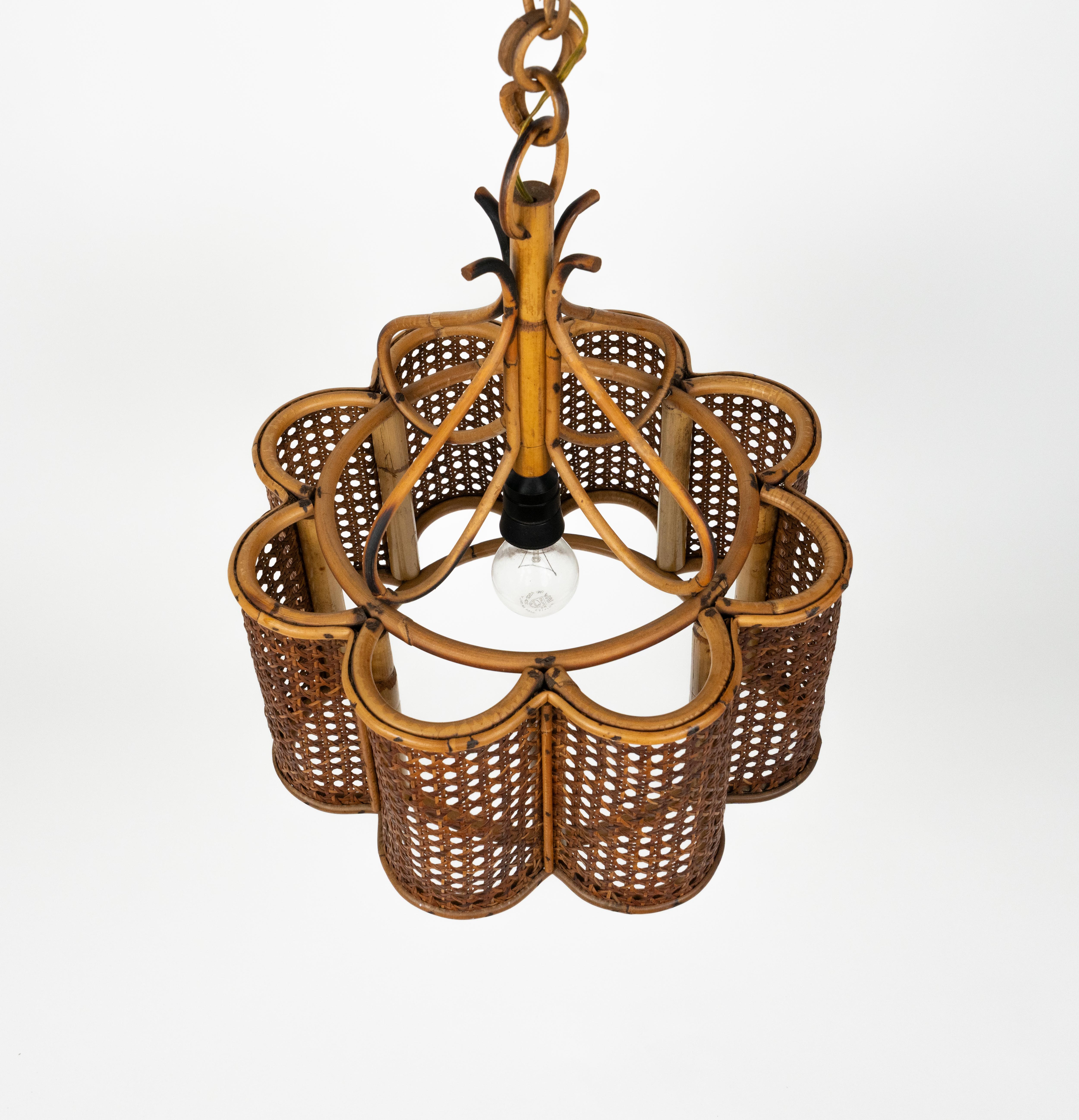 Fatto a mano Lampadario Costa Azzurra del Medioevo Rattan e vimini, Italia 1960 in vendita