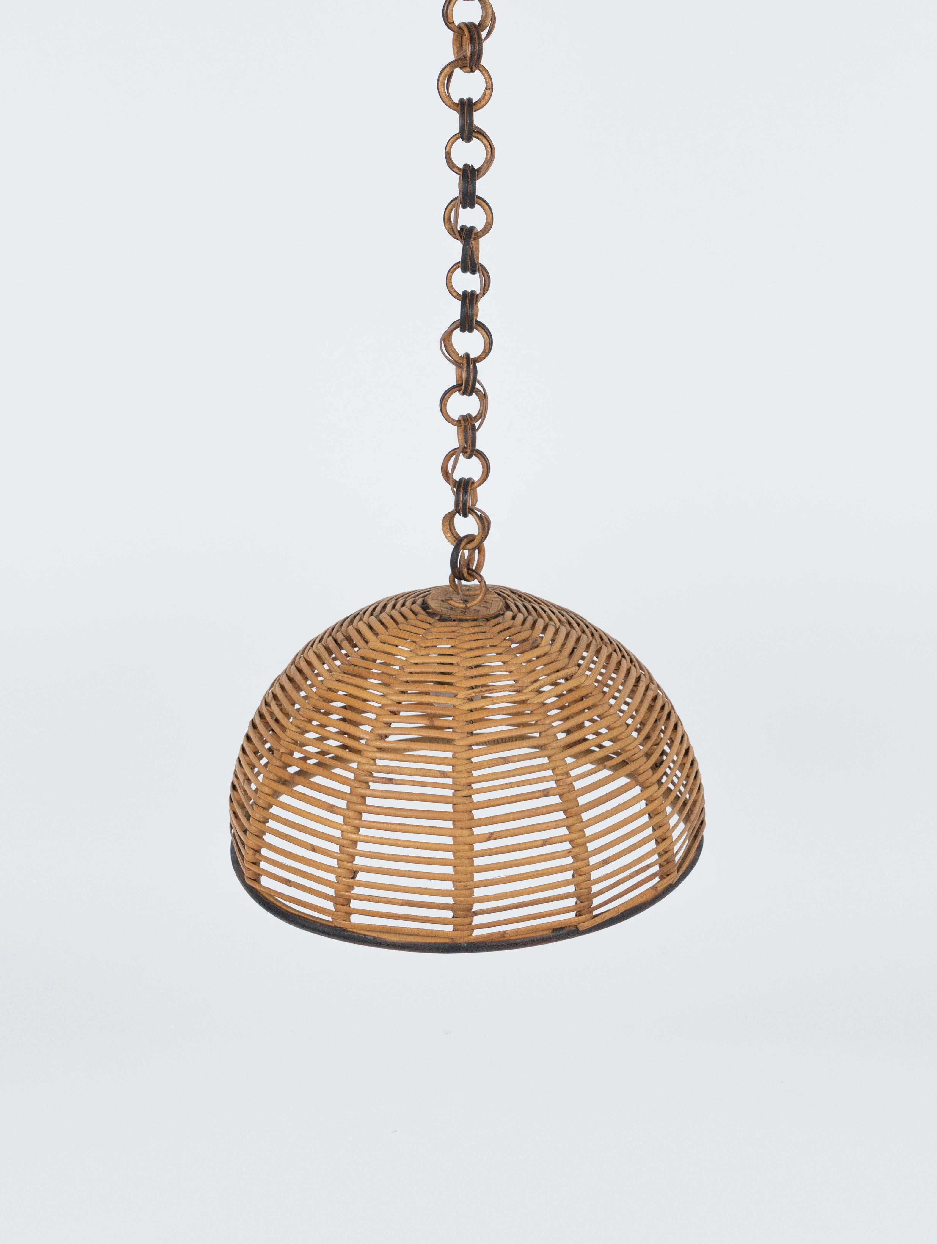 Midcentury French Riviera Chandelier Rattan and Wicker, Italy 1960s In Good Condition For Sale In Rome, IT