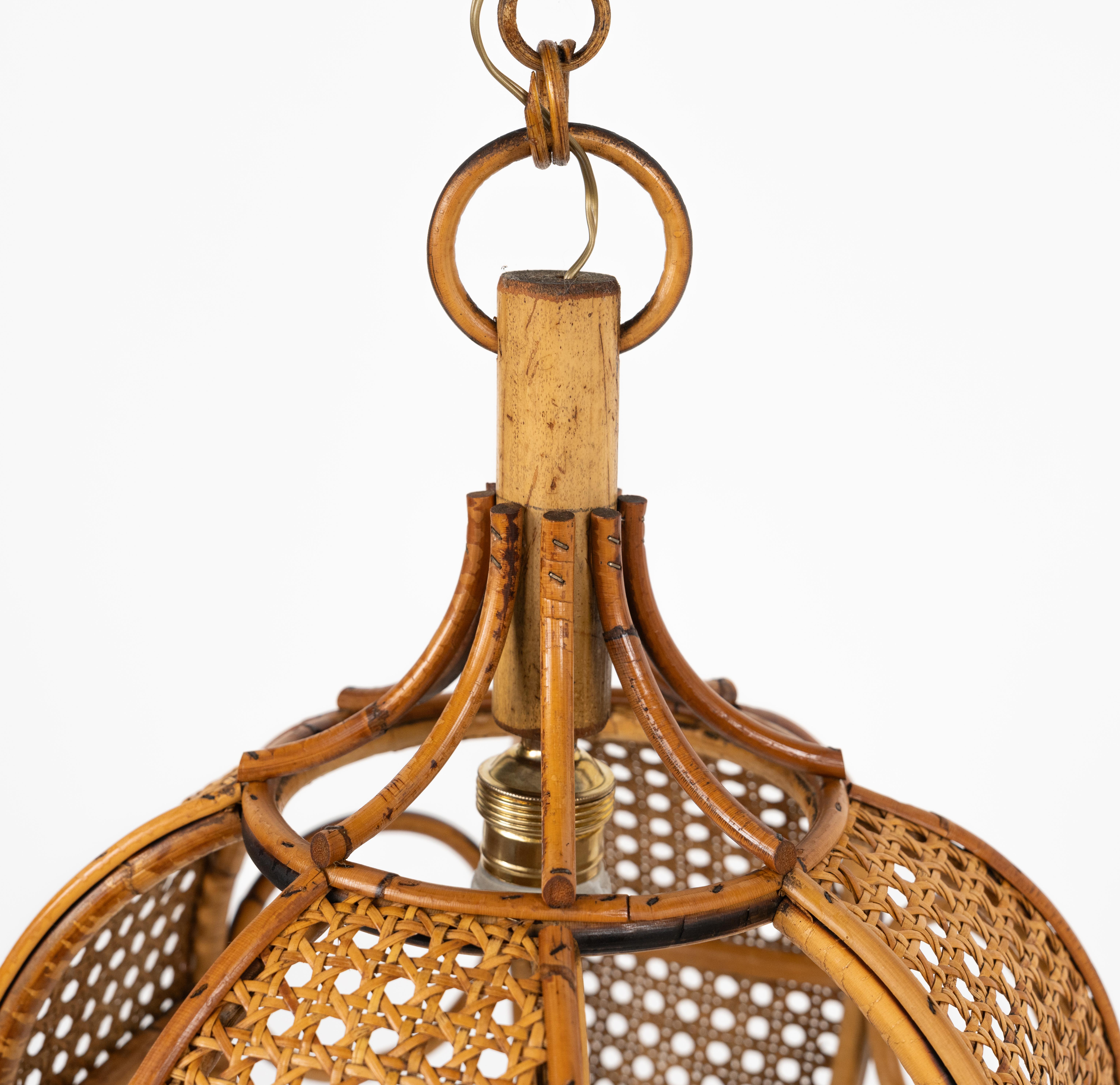 Bamboo Midcentury French Riviera Chandelier Rattan and Wicker, Italy 1960s For Sale