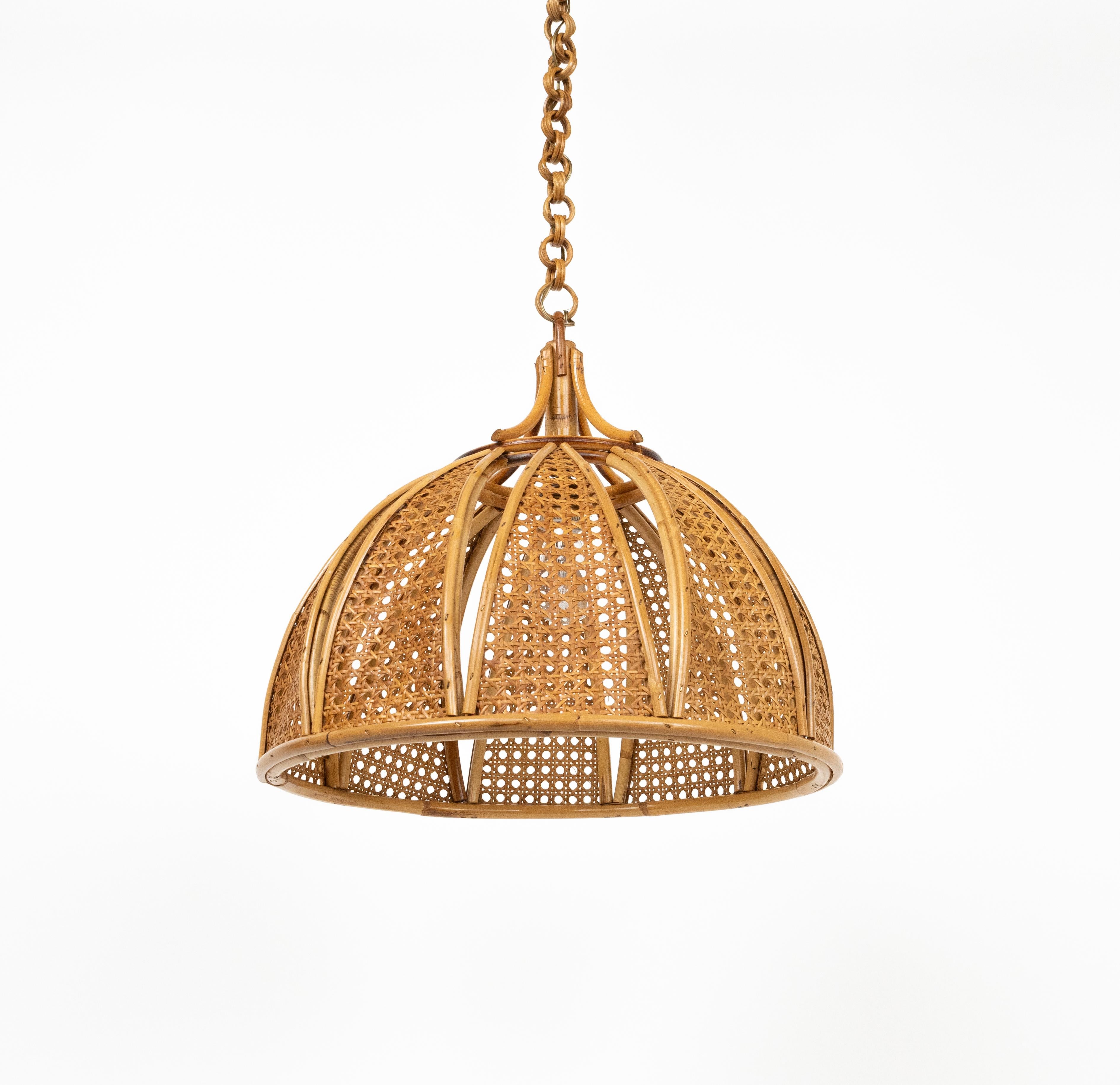 Midcentury French Riviera Chandelier Rattan and Wicker, Italy 1960s For Sale 1