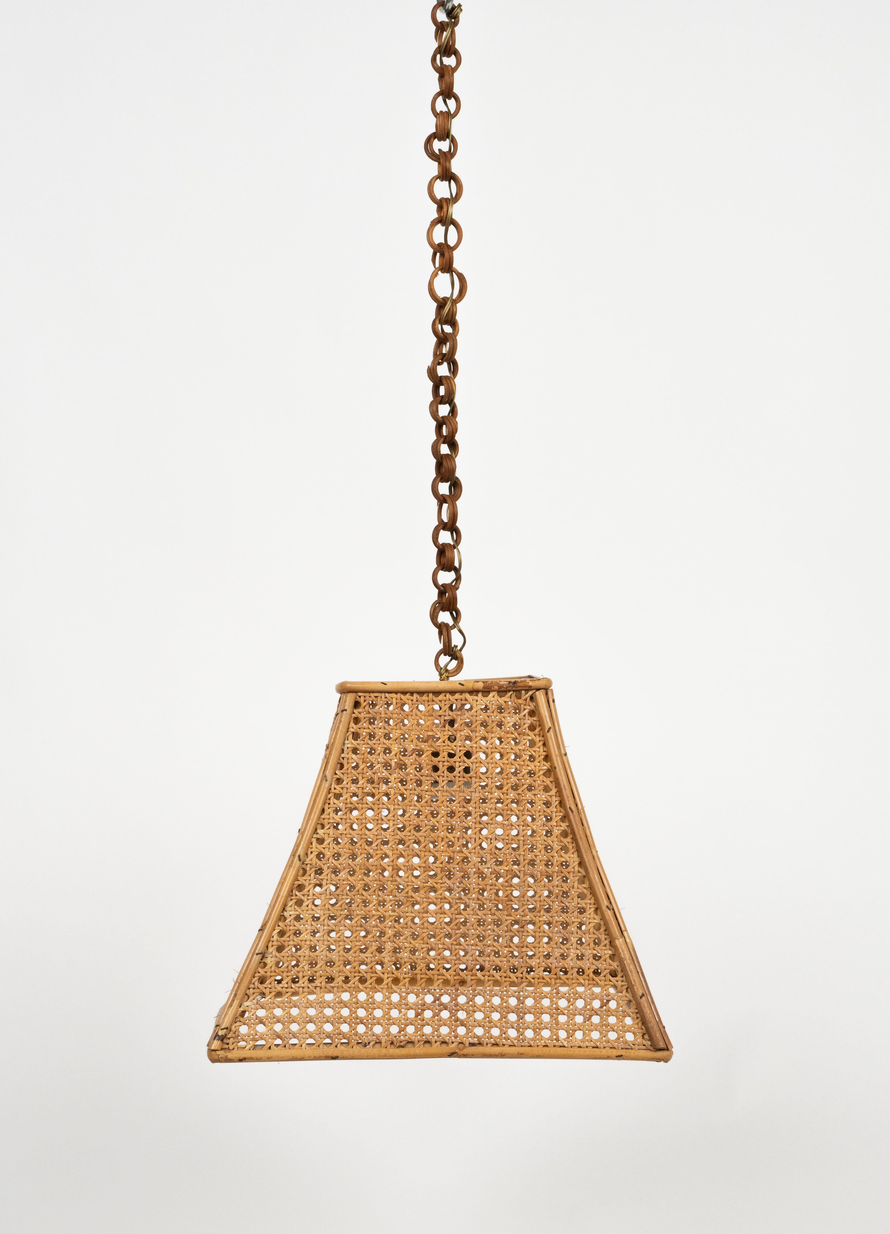 Midcentury French Riviera Chandelier Rattan and Wicker, Italy 1960s For Sale 1