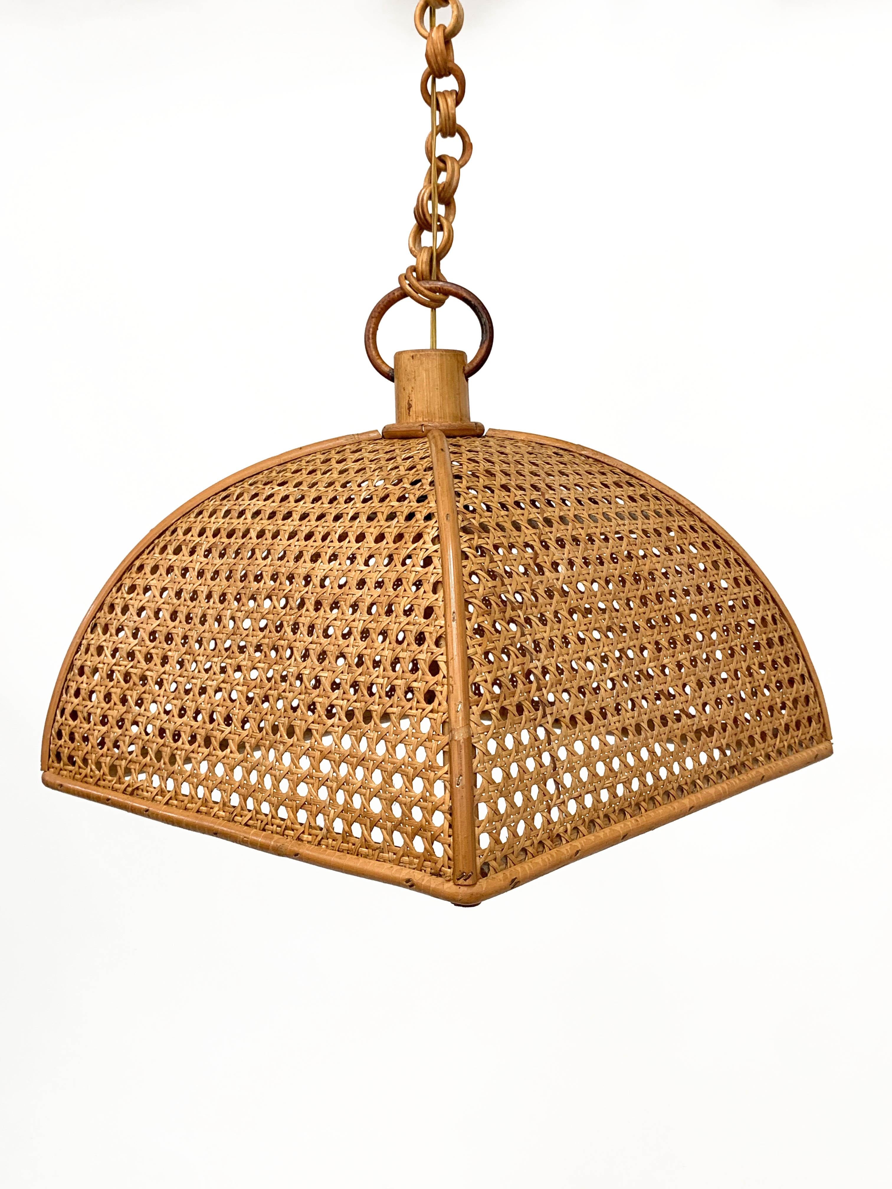 Midcentury French Riviera Chapel Rattan and Wicker Italian Chandelier, 1960s 1