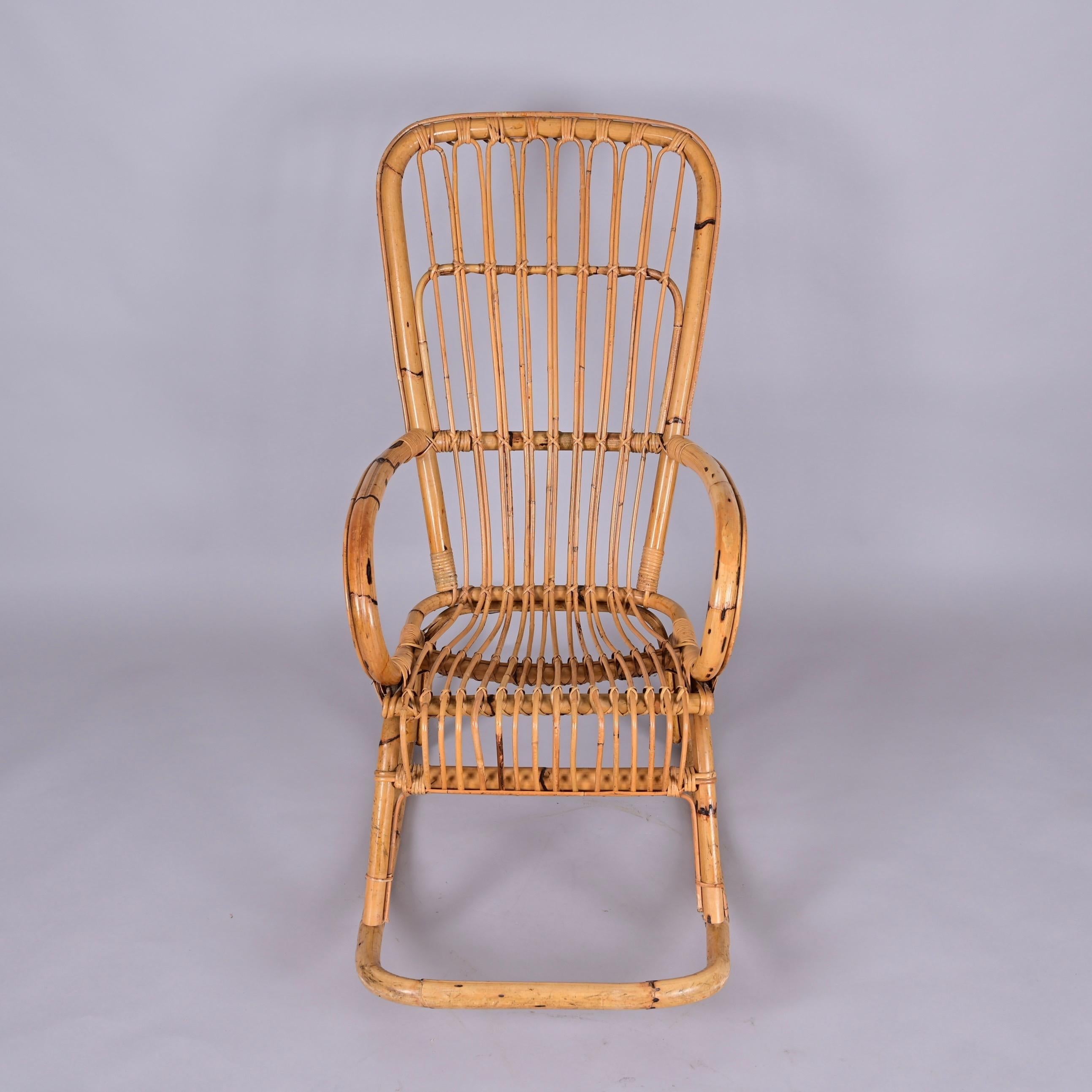 Mid-Century French Riviera Curved Rattan and Bamboo Italian Rocking Chair, 1970s For Sale 7