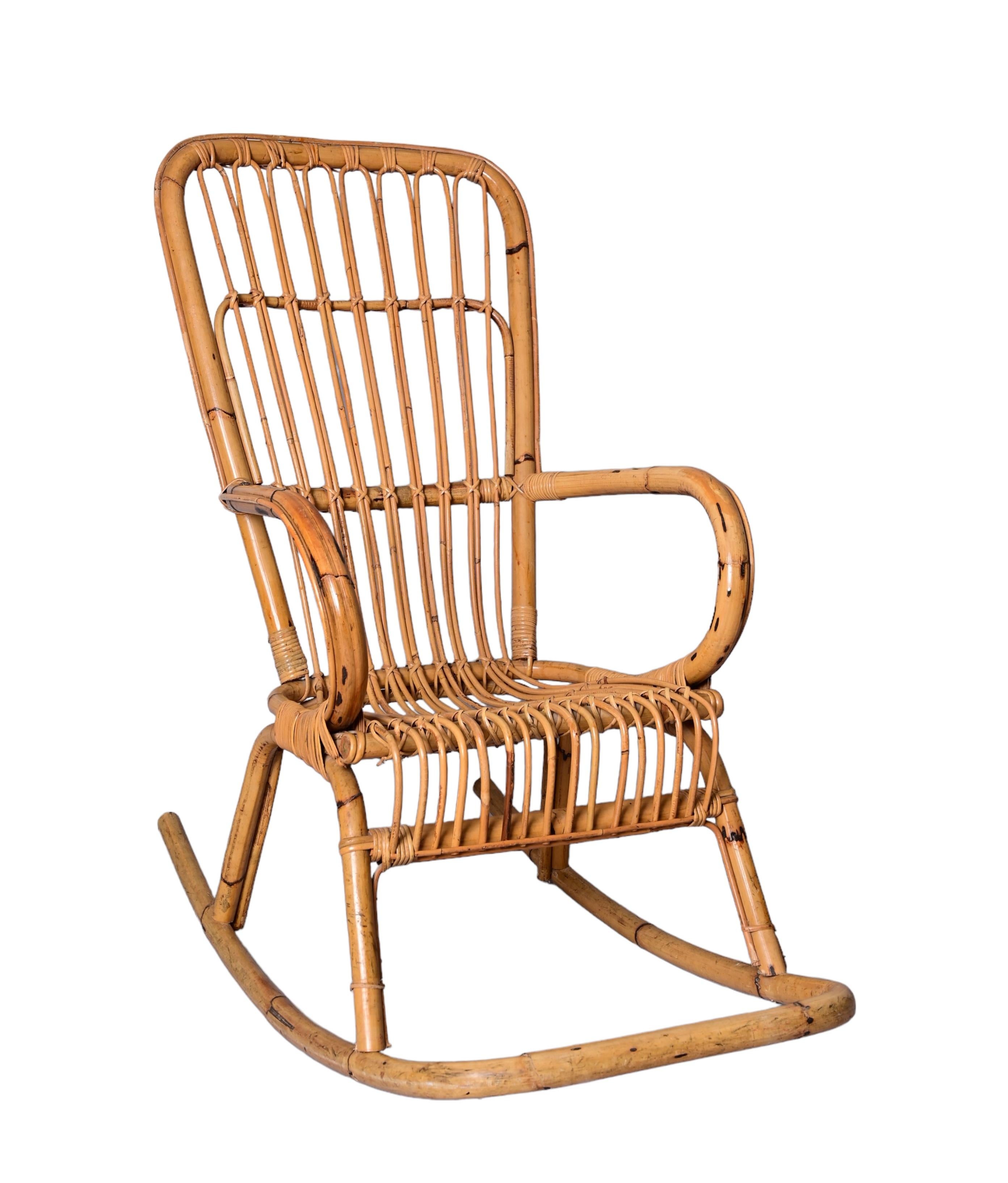 Mid-Century French Riviera Curved Rattan and Bamboo Italian Rocking Chair, 1970s For Sale 10