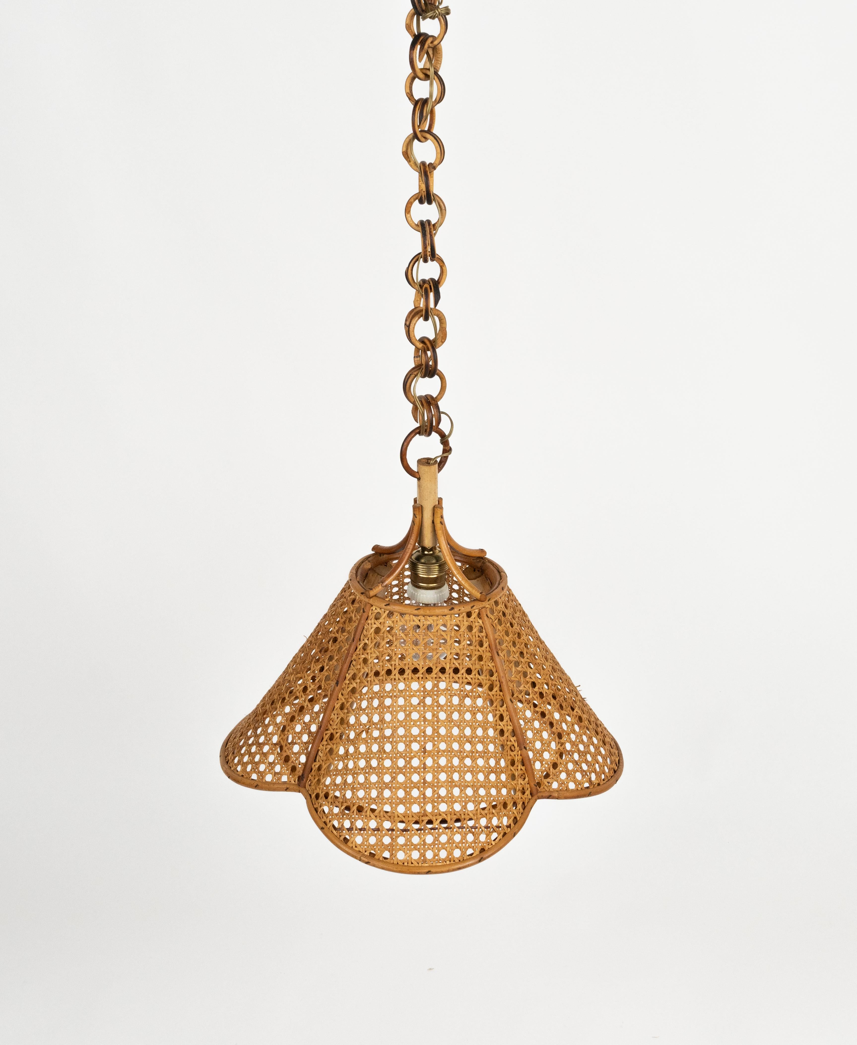 Mid-20th Century Midcentury French Riviera Hand-Crafted Chandelier Rattan and Wicker, Italy 1960s For Sale