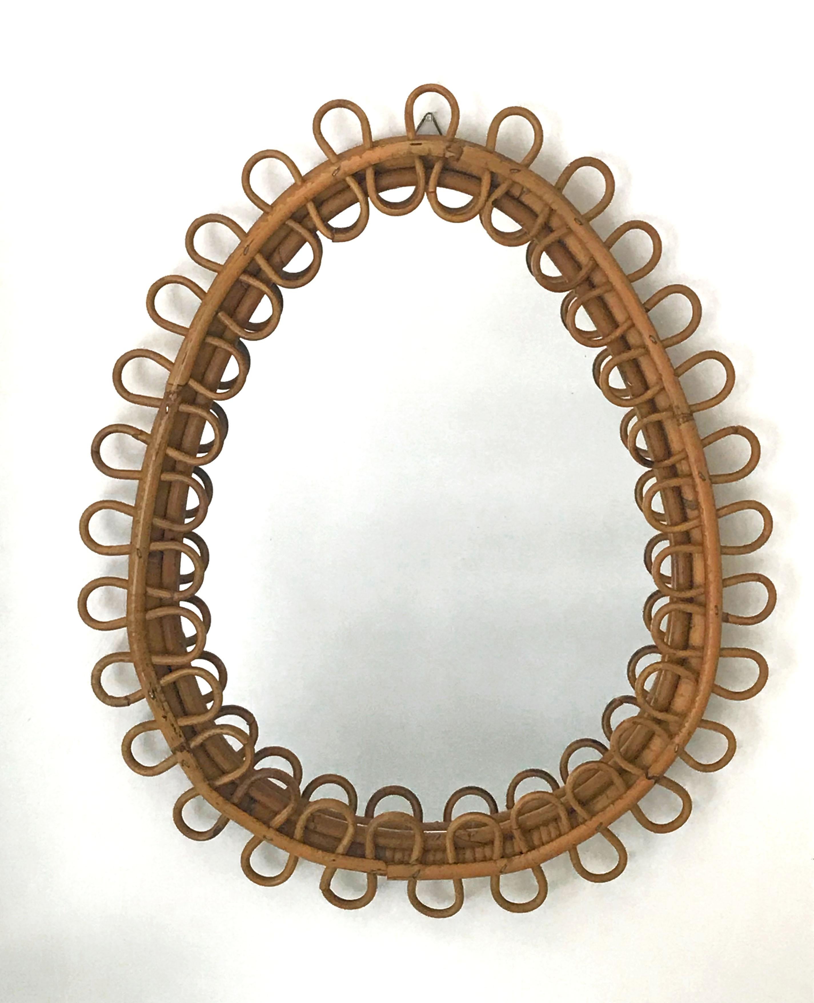 Midcentury French Riviera Oval Bamboo and Rattan Italian Wall Mirror, 1960s In Good Condition In Roma, IT