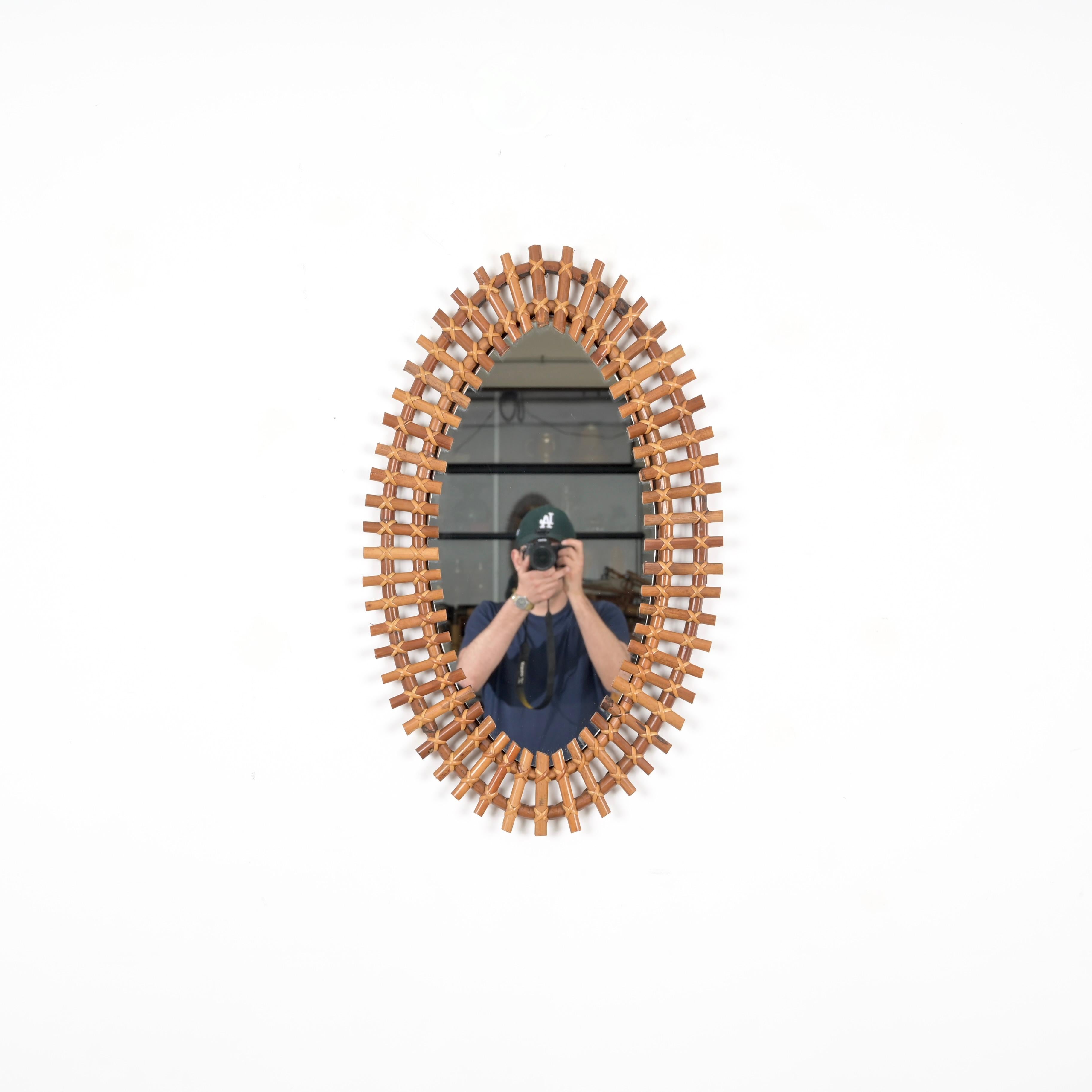 Ovaler Spiegel aus Rattangeflecht und Bambus, Italien, 1960er Jahre im Angebot 1