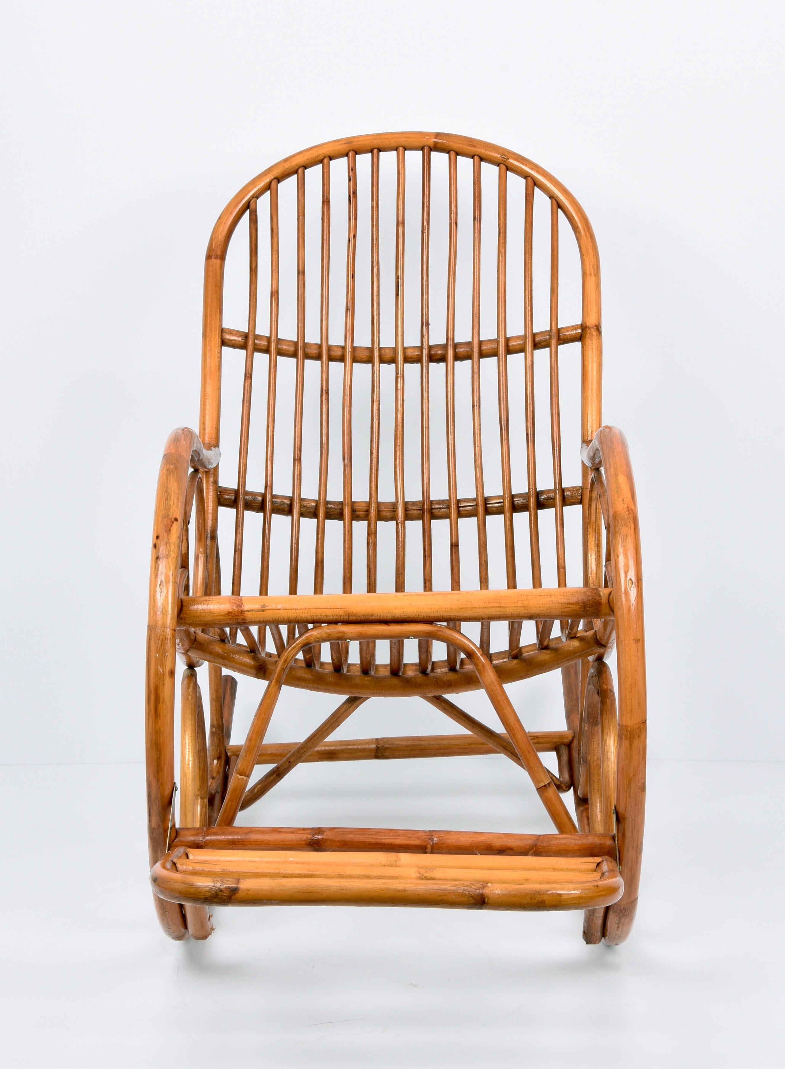 Midcentury French Riviera Rattan and Bamboo Italian Rocking Chair, 1970s For Sale 2