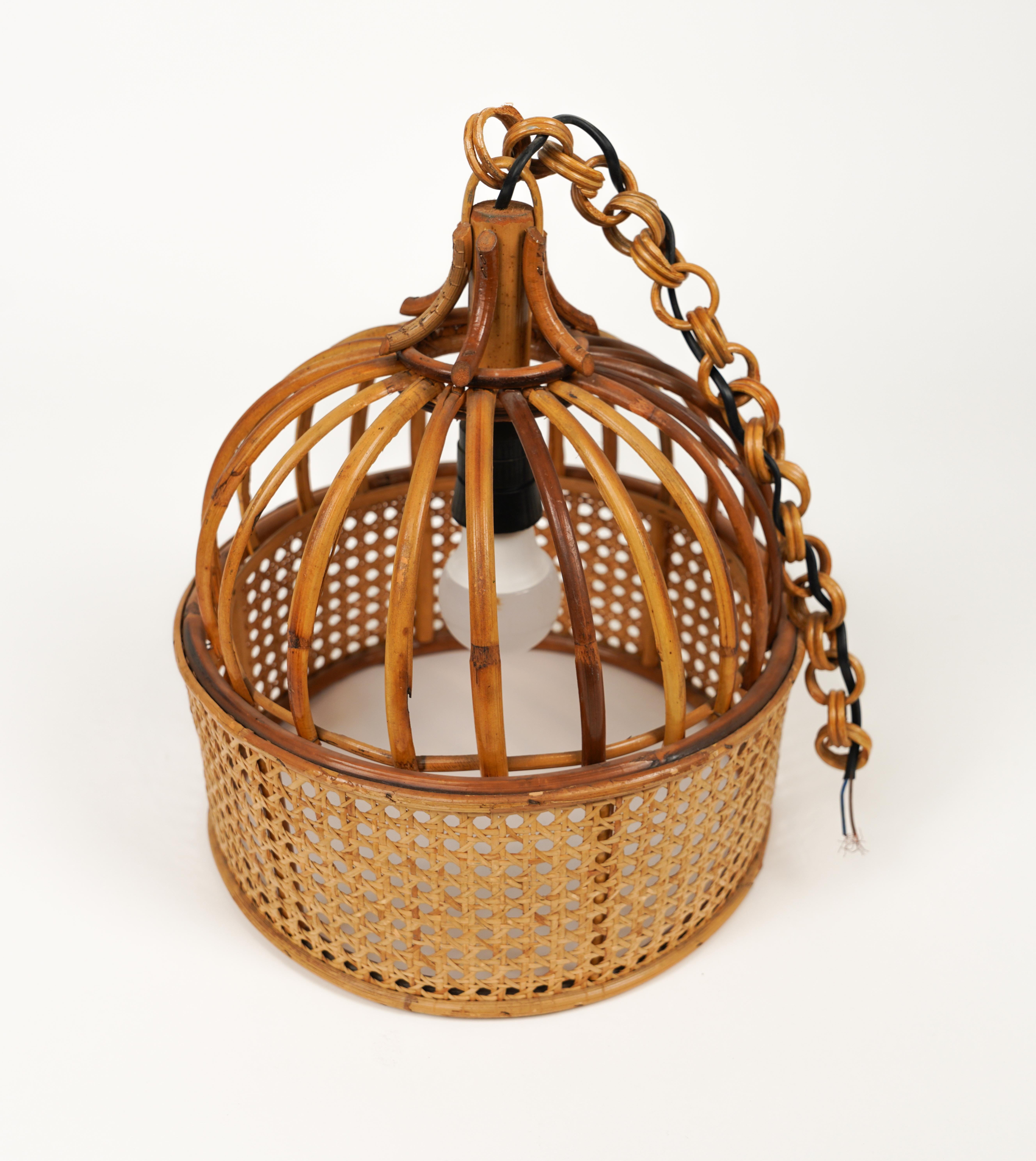 Midcentury French Riviera Rattan and Wicker Chandelier, Italy 1970s For Sale 3