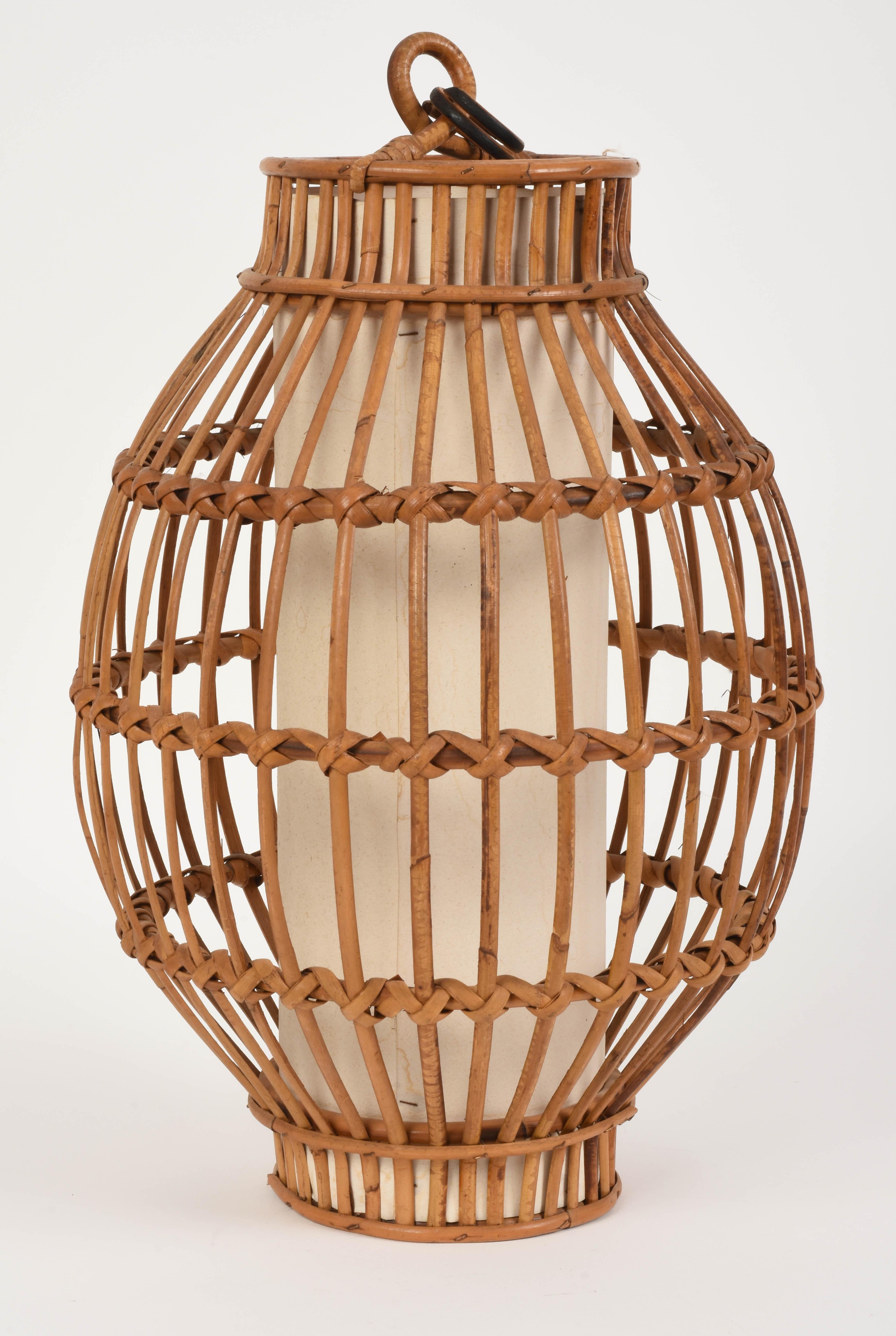 Midcentury French Riviera Rattan and Wicker Italian Chandelier, 1960s 12