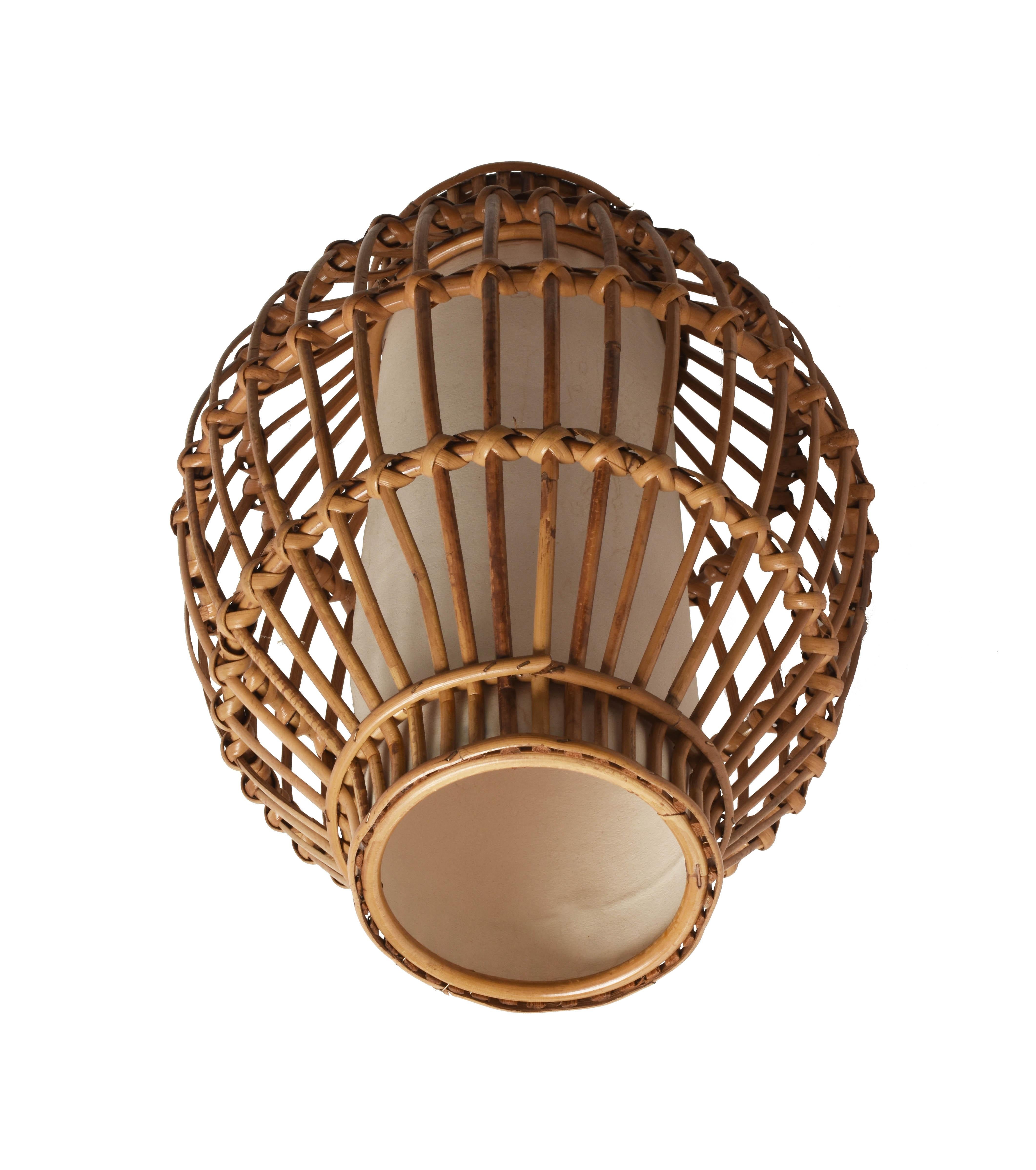 Midcentury French Riviera Rattan and Wicker Italian Chandelier, 1960s In Good Condition In Roma, IT