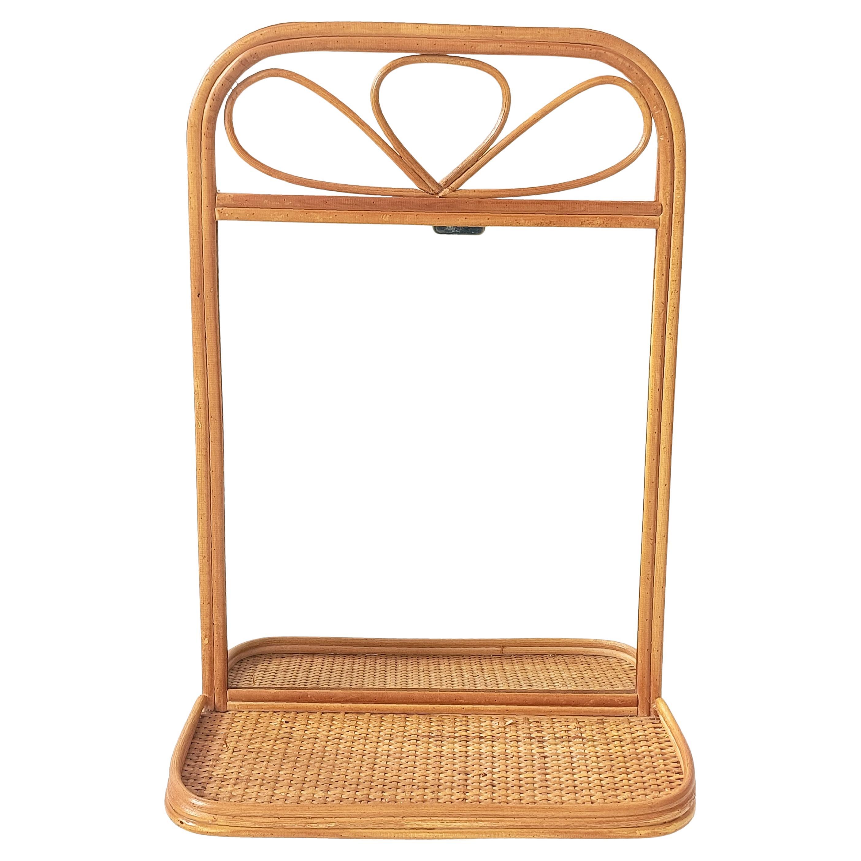 Midcentury French Riviera Rattan and Wicker Mirror with Shelf, Spain, 1960s–70s im Angebot