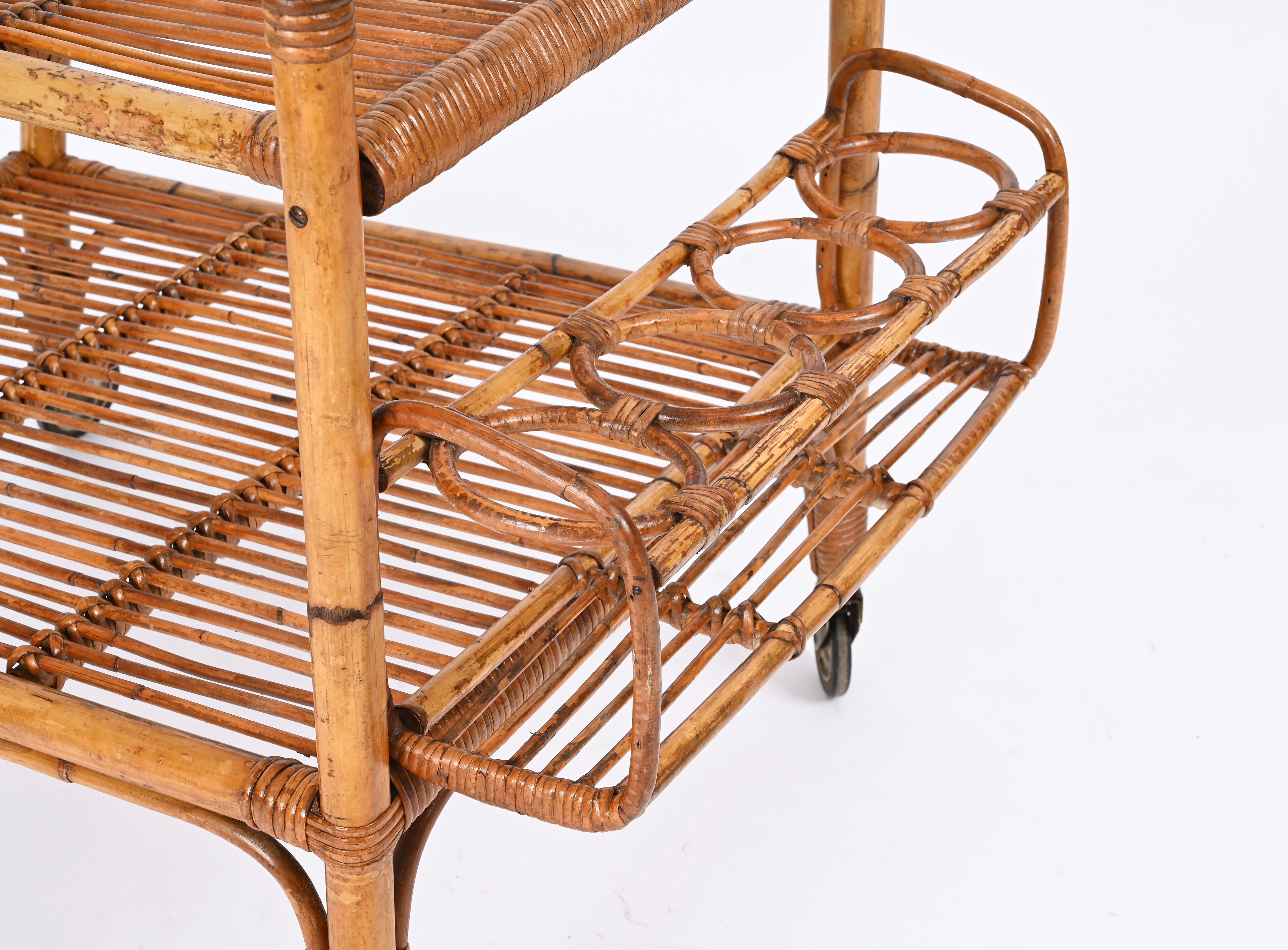 Midcentury French Riviera Rattan and Wicker Serving Bar Cart Trolley, Italy 1960 For Sale 7