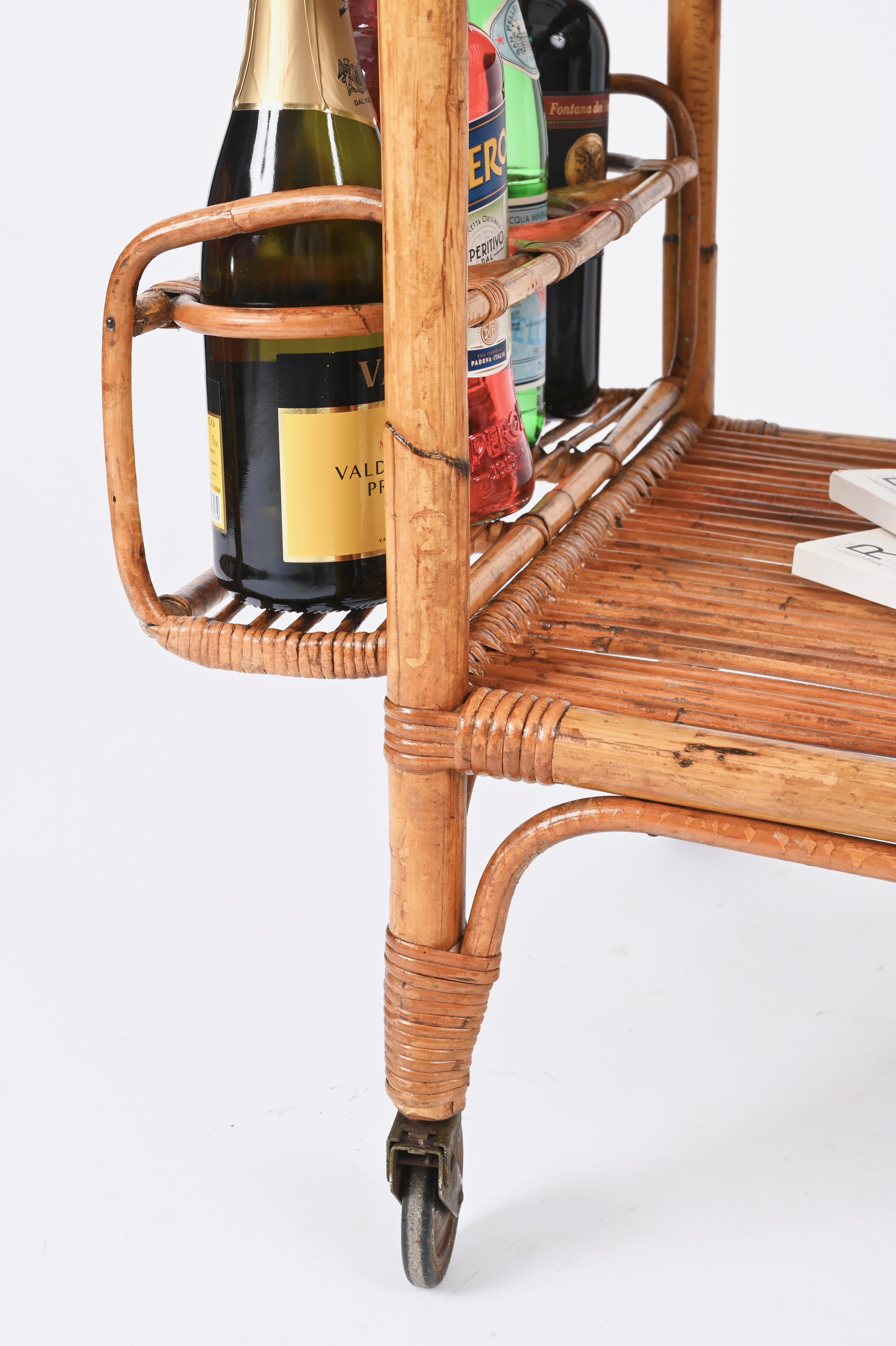 Midcentury French Riviera Rattan and Wicker Serving Bar Cart Trolley, Italy 1960 For Sale 10