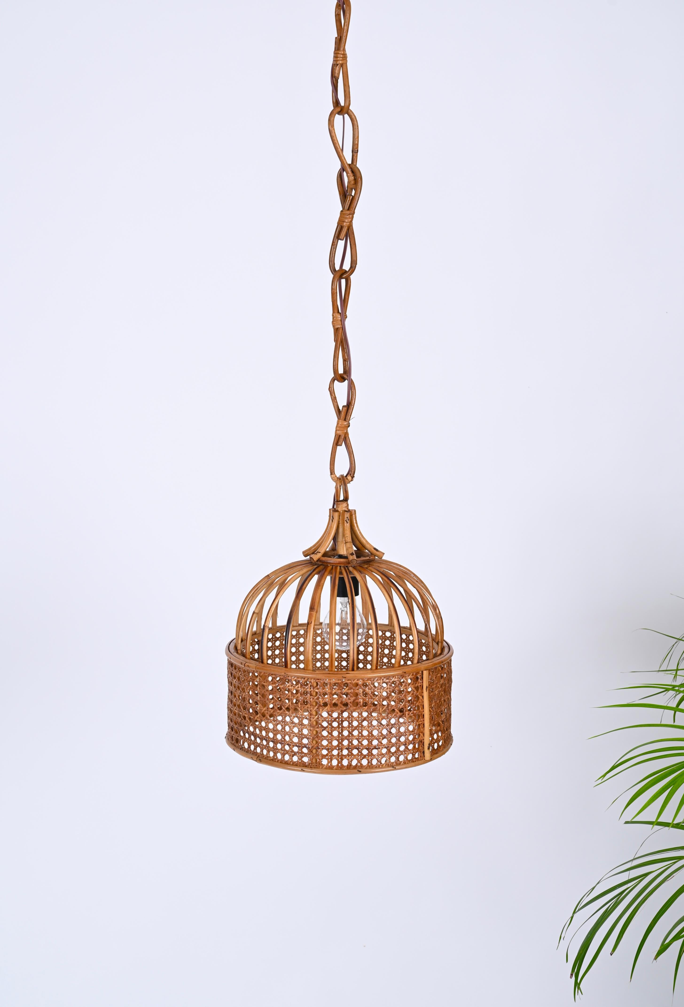 Midcentury French Riviera Round Pendant in Rattan and Wicker, Italy 1970s For Sale 3