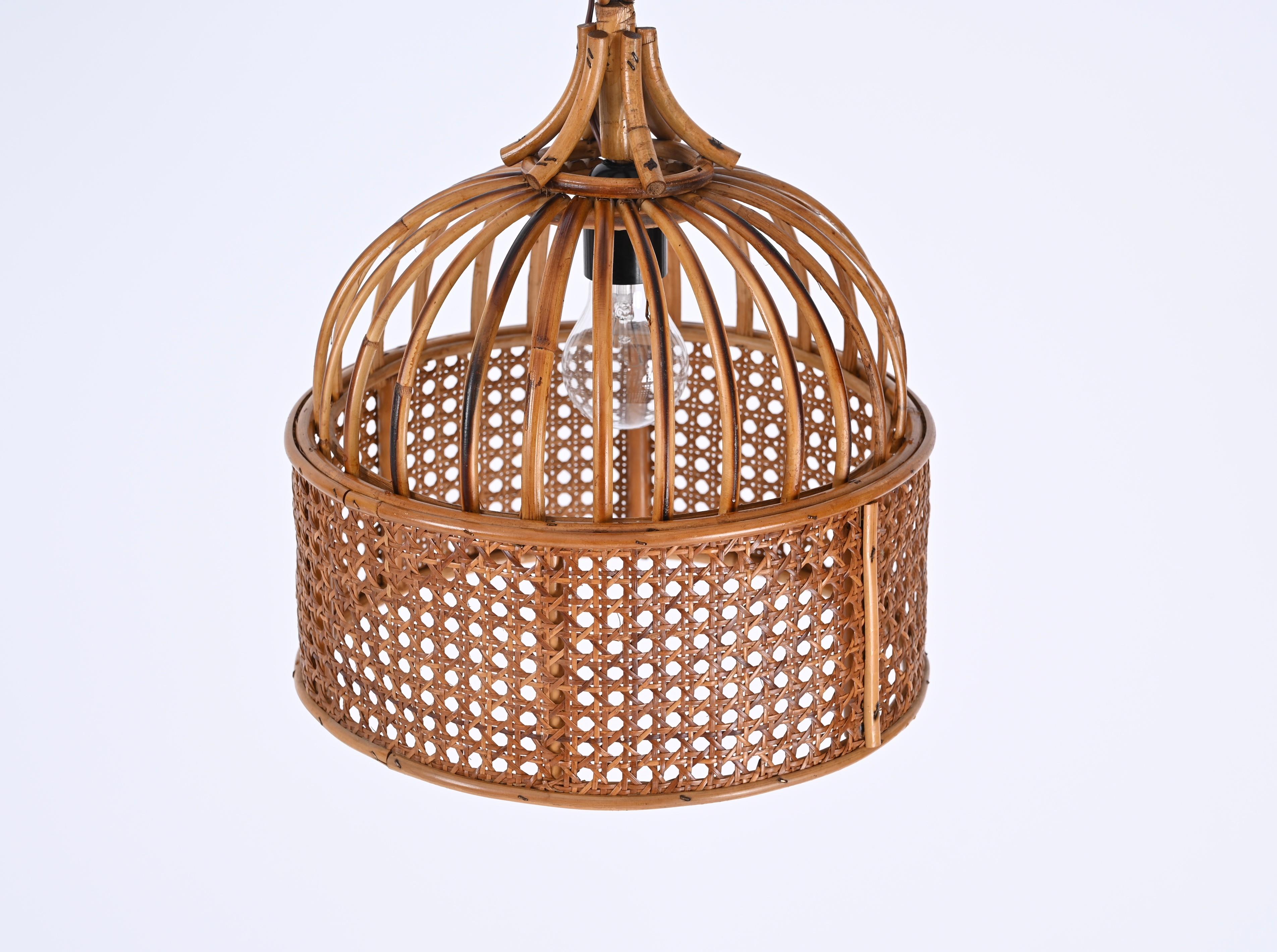 Mid-Century Modern Midcentury French Riviera Round Pendant in Rattan and Wicker, Italy 1970s For Sale