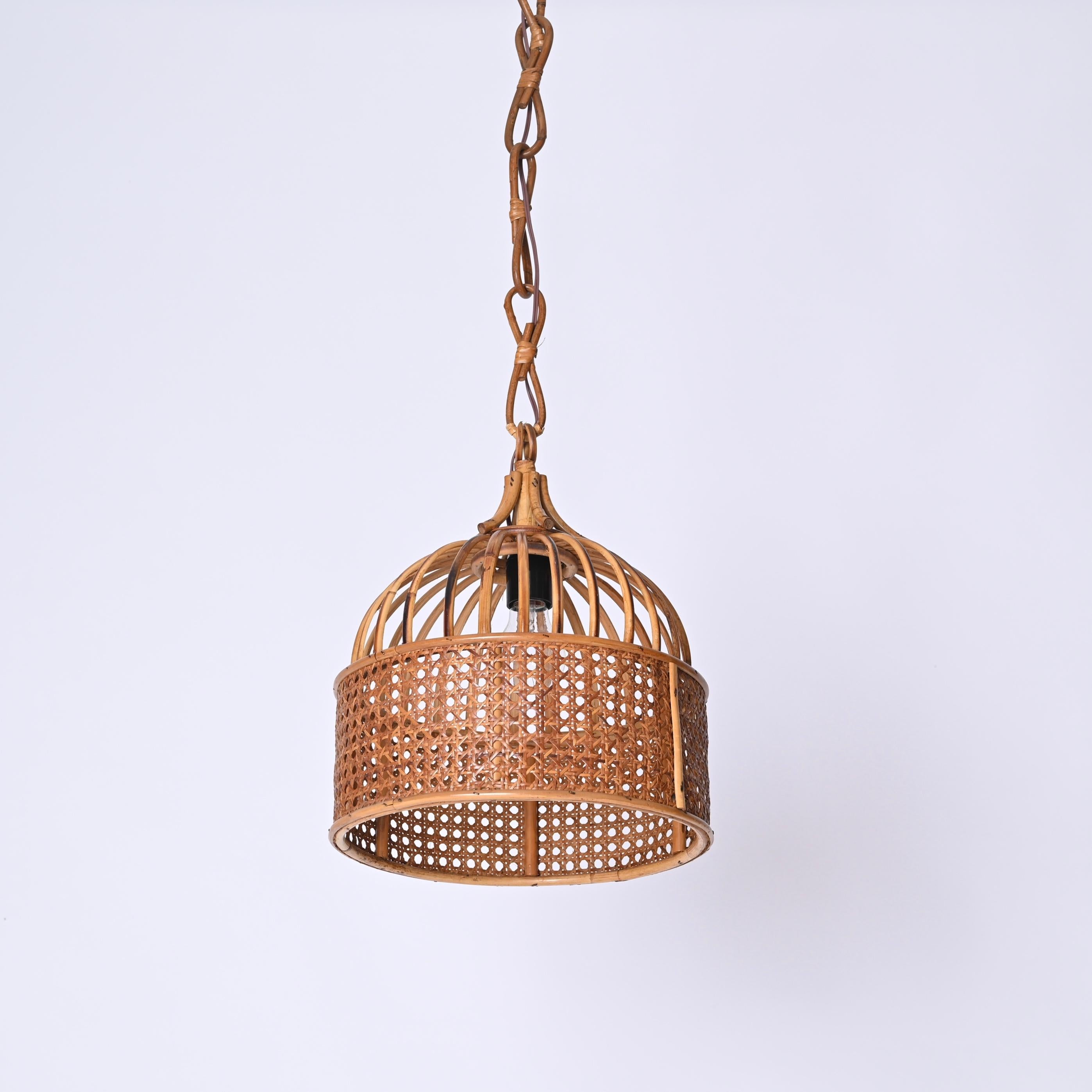 Bamboo Midcentury French Riviera Round Pendant in Rattan and Wicker, Italy 1970s For Sale