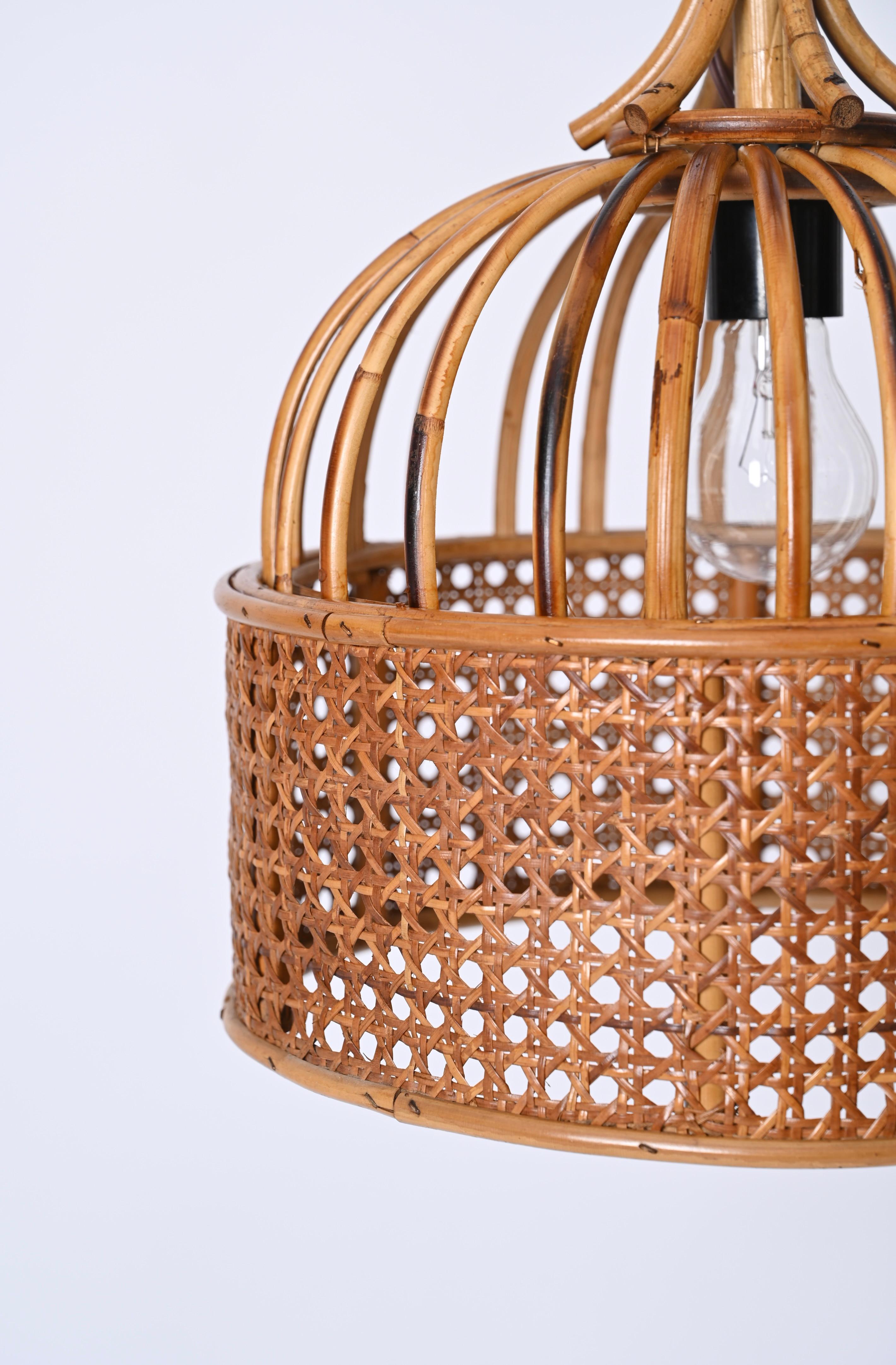 Midcentury French Riviera Round Pendant in Rattan and Wicker, Italy 1970s For Sale 1