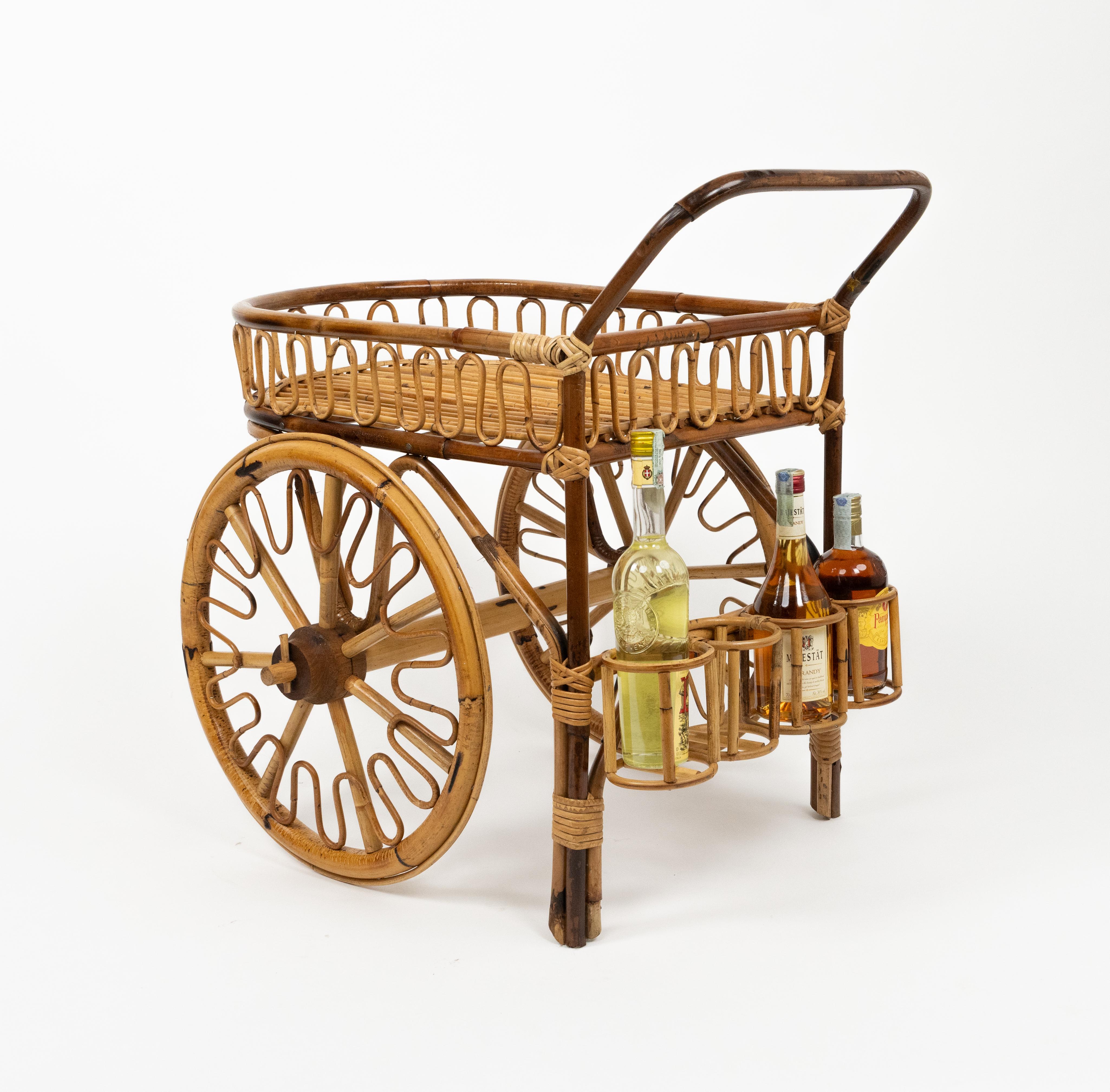 Carrello da bar di metà secolo in bambù e rattan, Italia 1950 in vendita 3