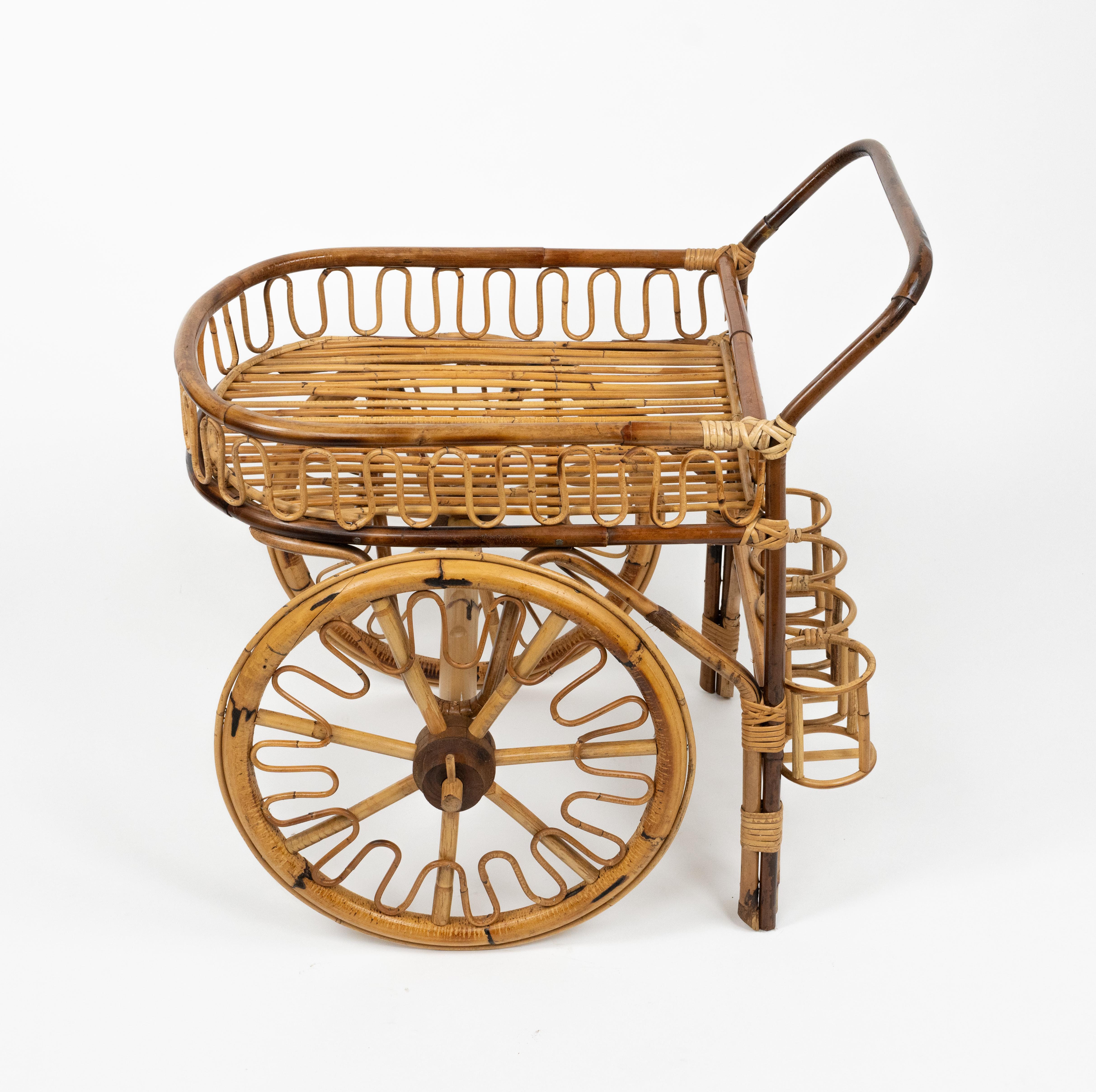 Carrello da bar di metà secolo in bambù e rattan, Italia 1950 in vendita 7