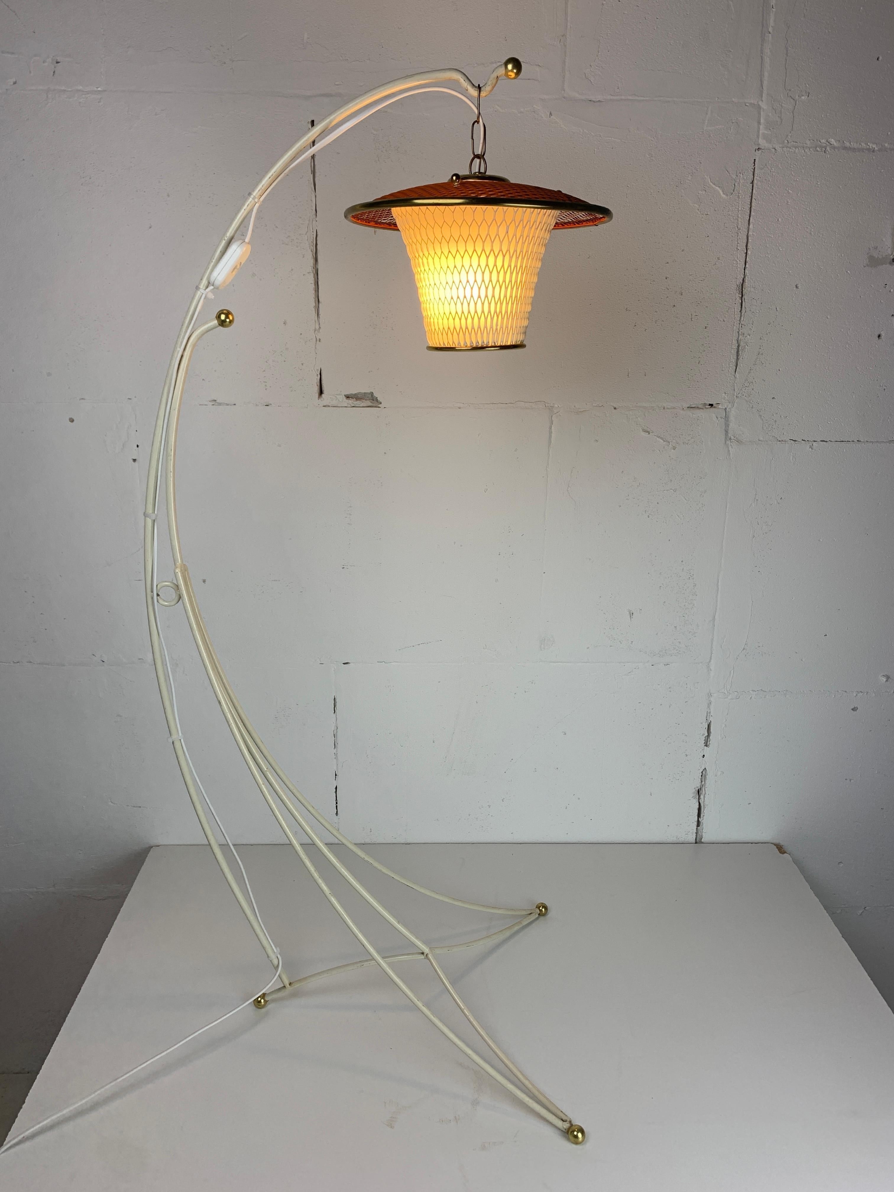 Mid-Century Modern Lampadaire bas à lanterne rockabilly français du milieu du siècle, années 1950 en vente