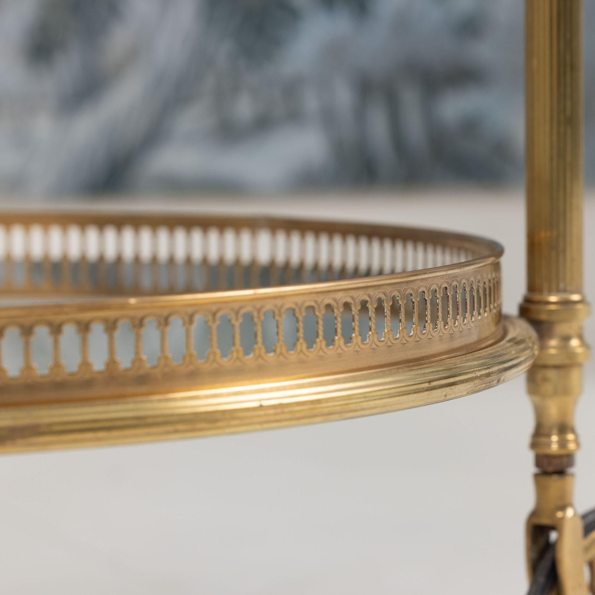 Carrello da portata rotondo in ottone francese del Medioevo di Maison Baguès in vendita 5