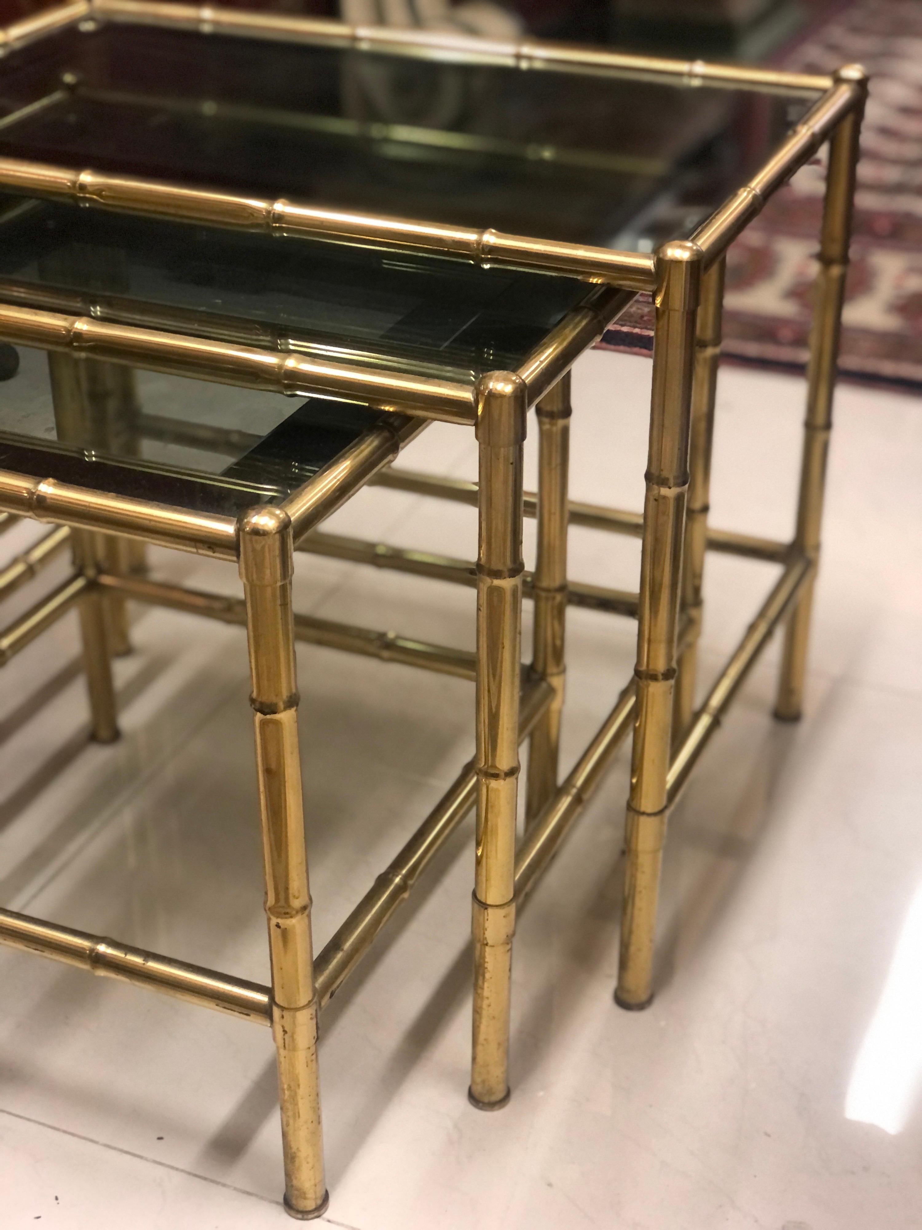 Midcentury French Set of Three Nesting Side Tables in Brass Bamboo Frames In Good Condition For Sale In Sofia, BG
