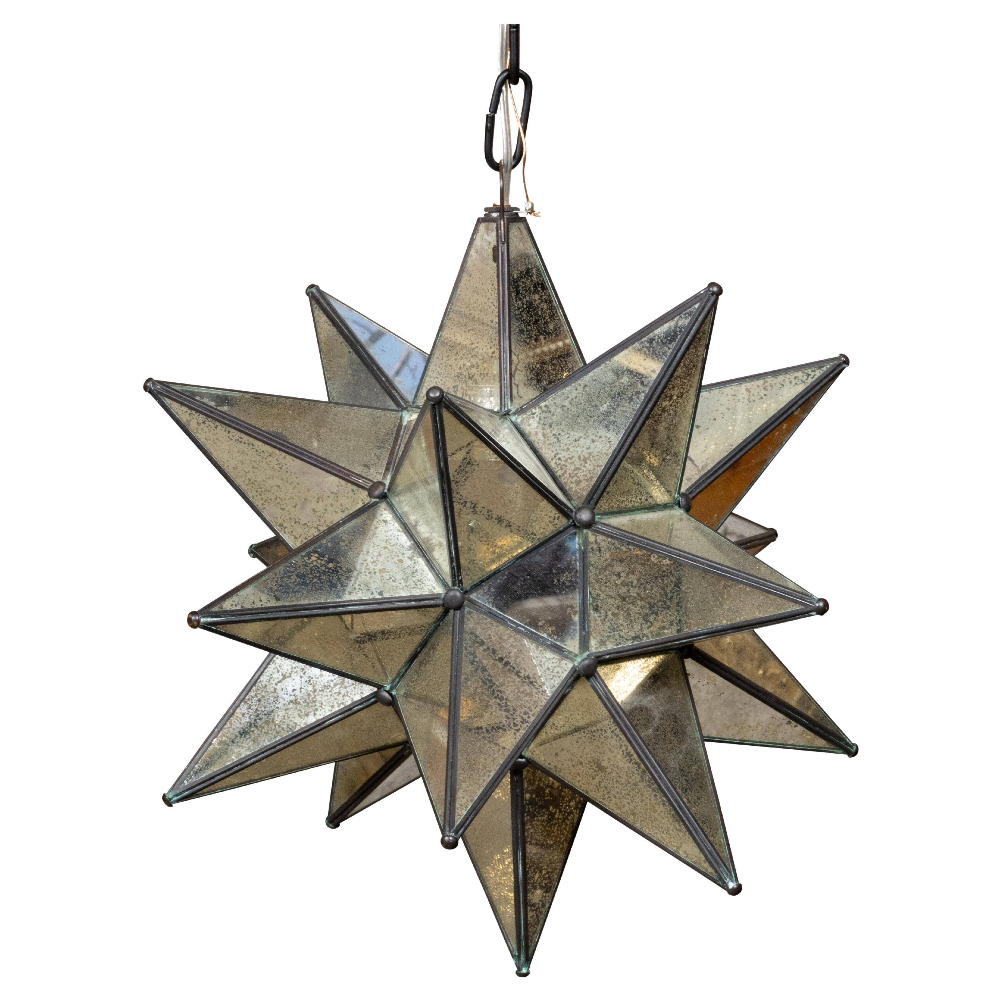 Französische Sternförmige Mid-Century-Leuchte mit verspiegelten Paneelen, USA verdrahtet