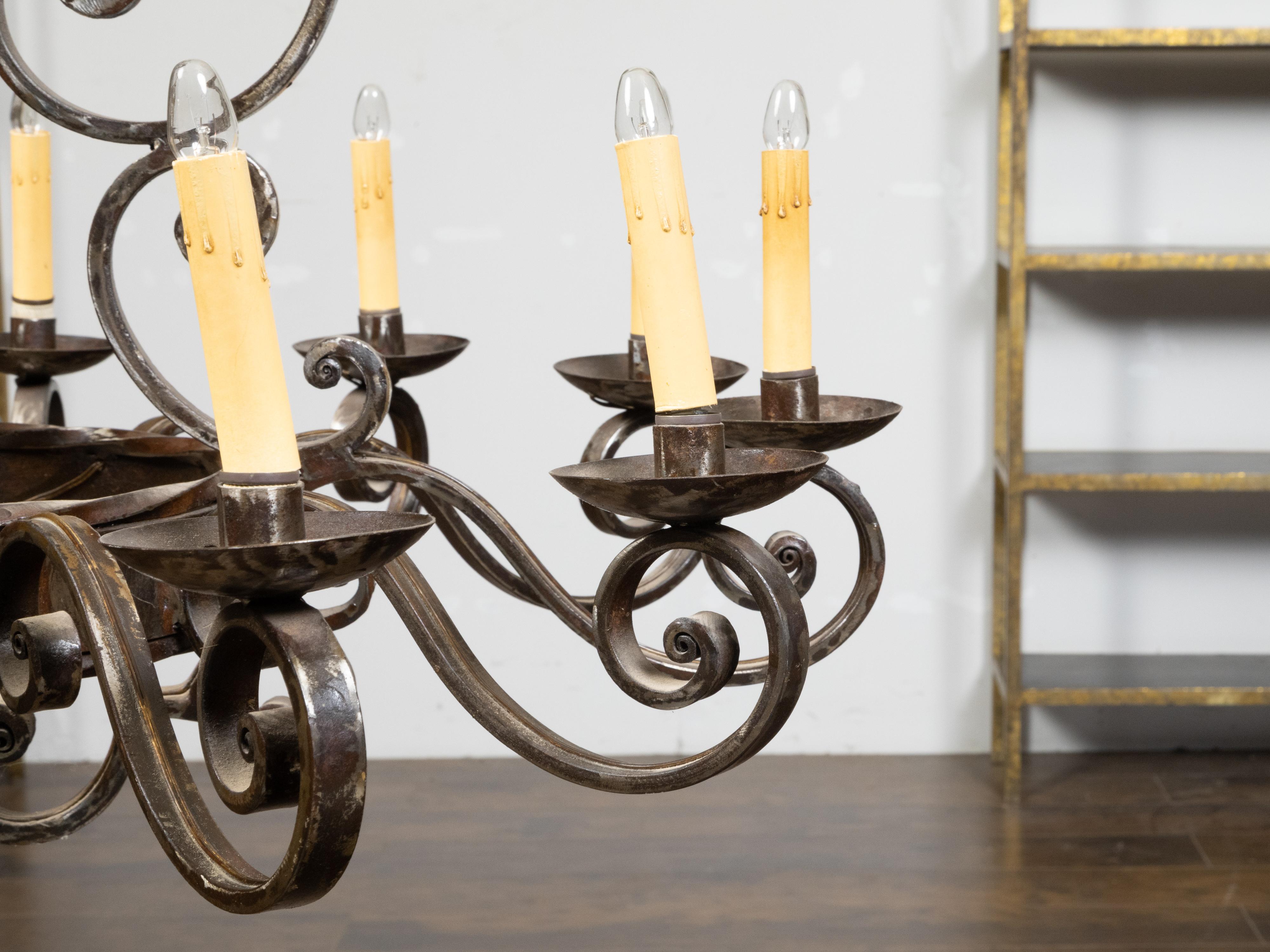 Midcentury French Steel 12-Light Chandelier with Scrolls and Dark Patina For Sale 3