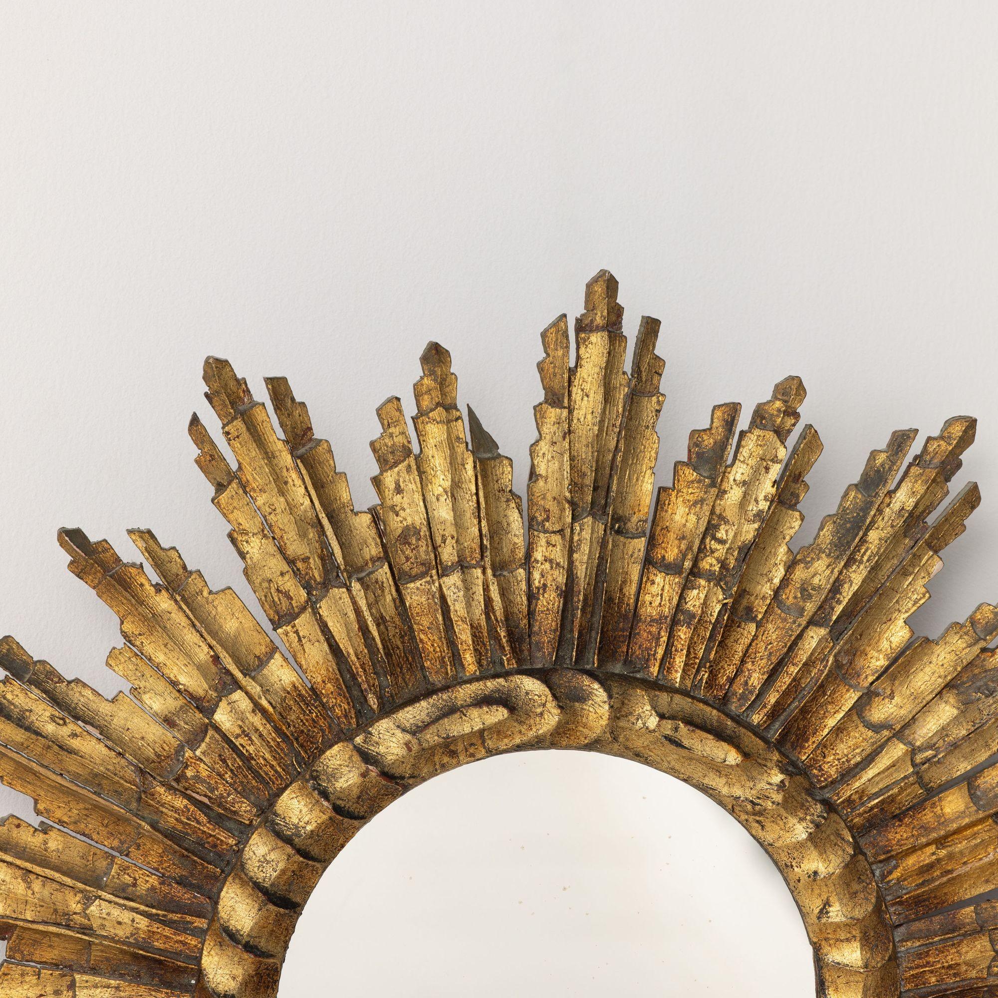 XX secolo Specchio francese a raggiera del metà del secolo scorso in legno dorato originale in vendita
