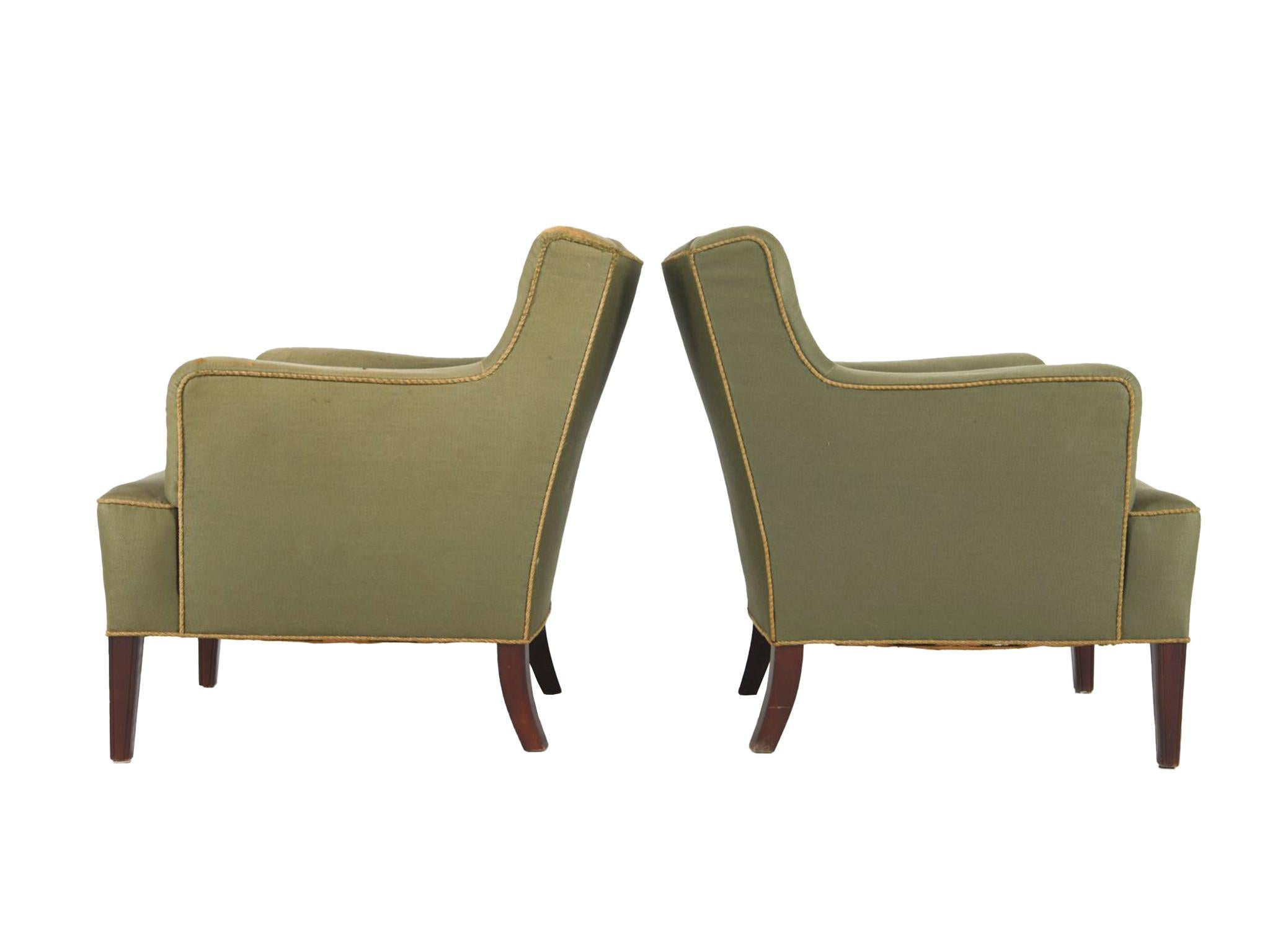 Pareja de sillones Frits Henningsen de mediados de siglo Escandinavo moderno en venta