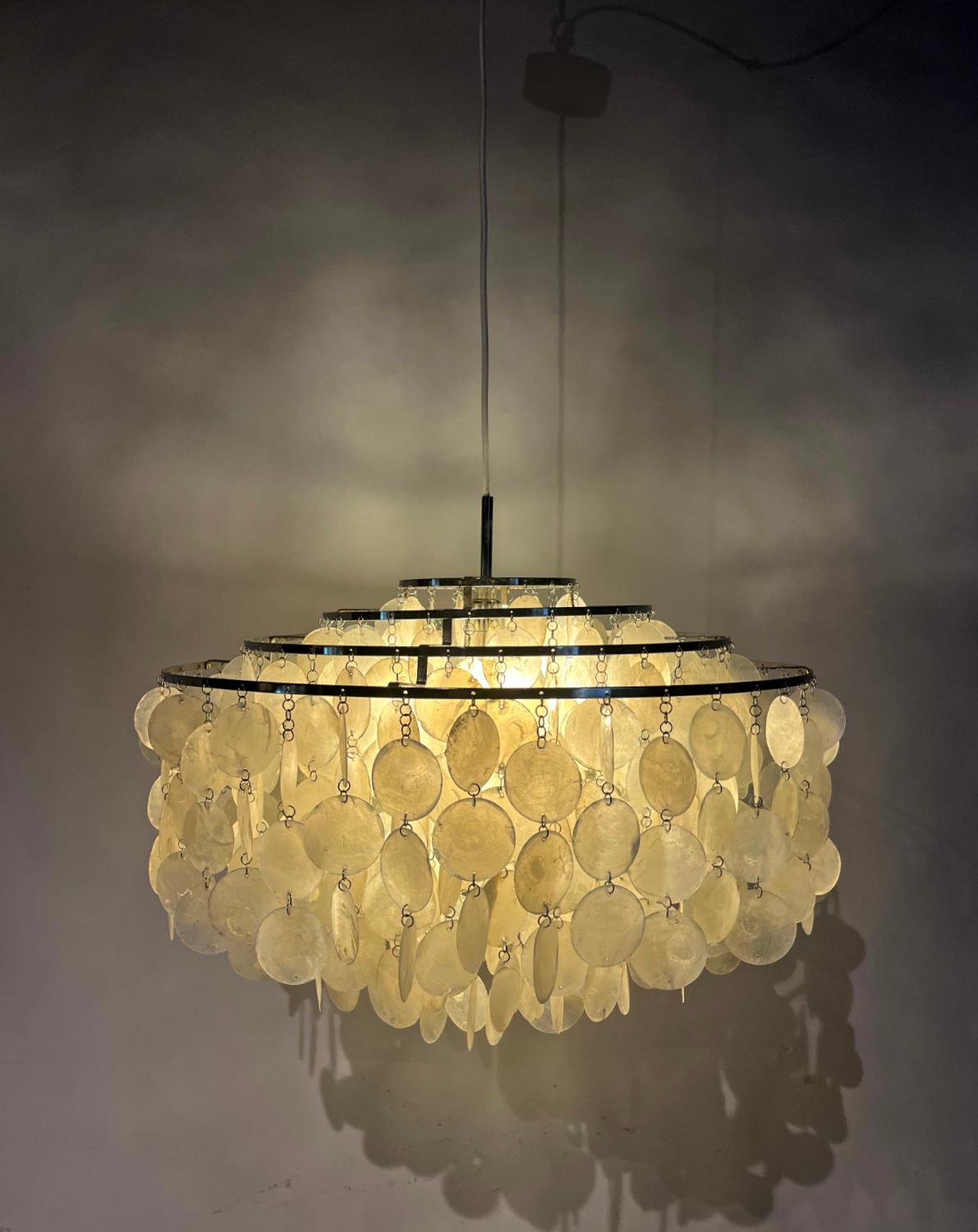 Mediados de siglo FUN 10DM Light Verner Panton Shell Chandelier Pendant for J. Luber Ag en venta 5