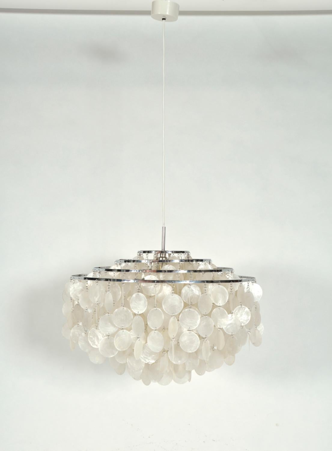 Mediados de siglo FUN 10DM Light Verner Panton Shell Chandelier Pendant for J. Luber Ag en venta 9